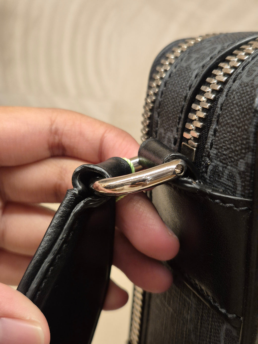 Gucci GG Supreme Camera Bag Monogram