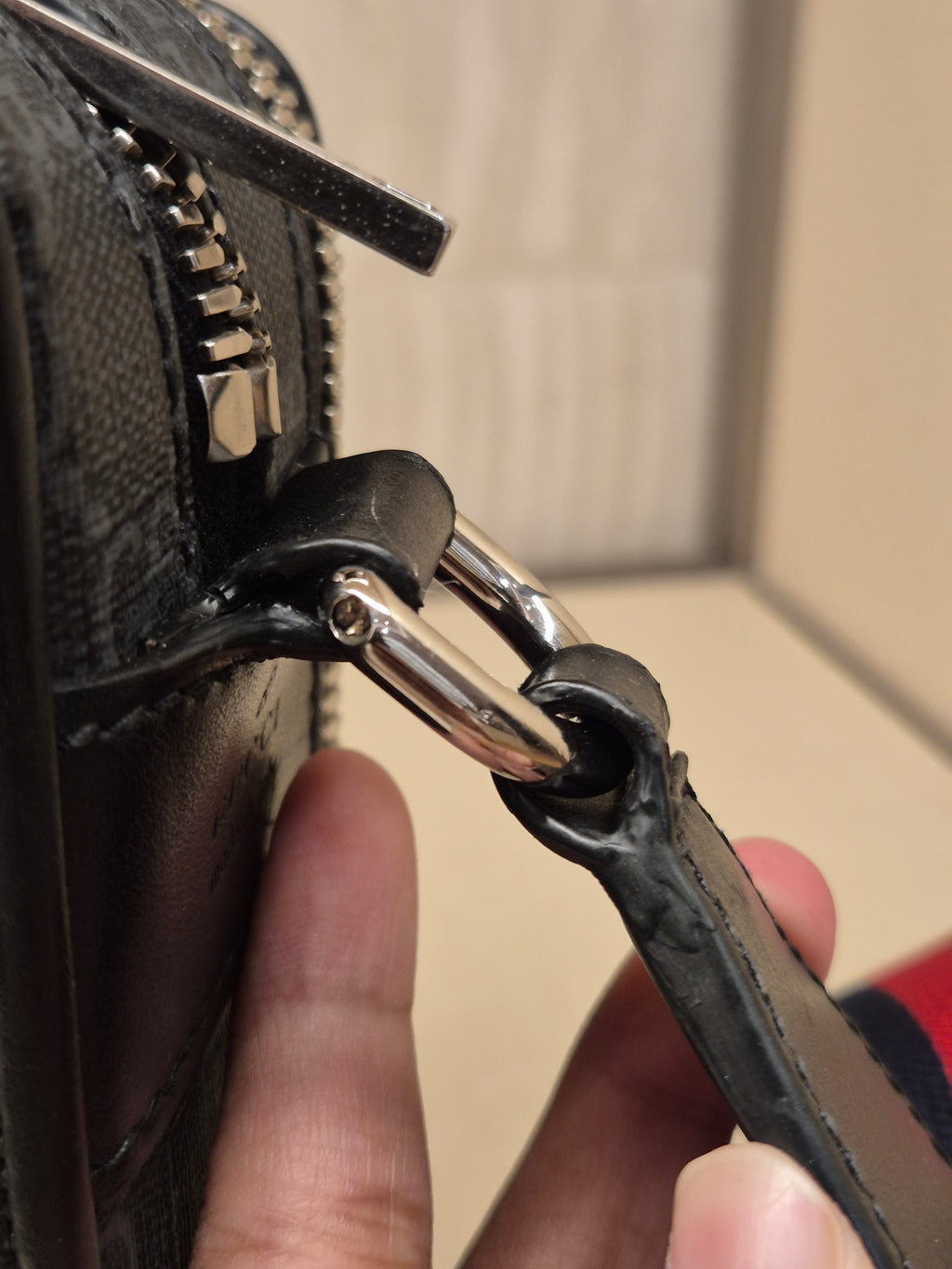 Gucci GG Supreme Camera Bag Monogram