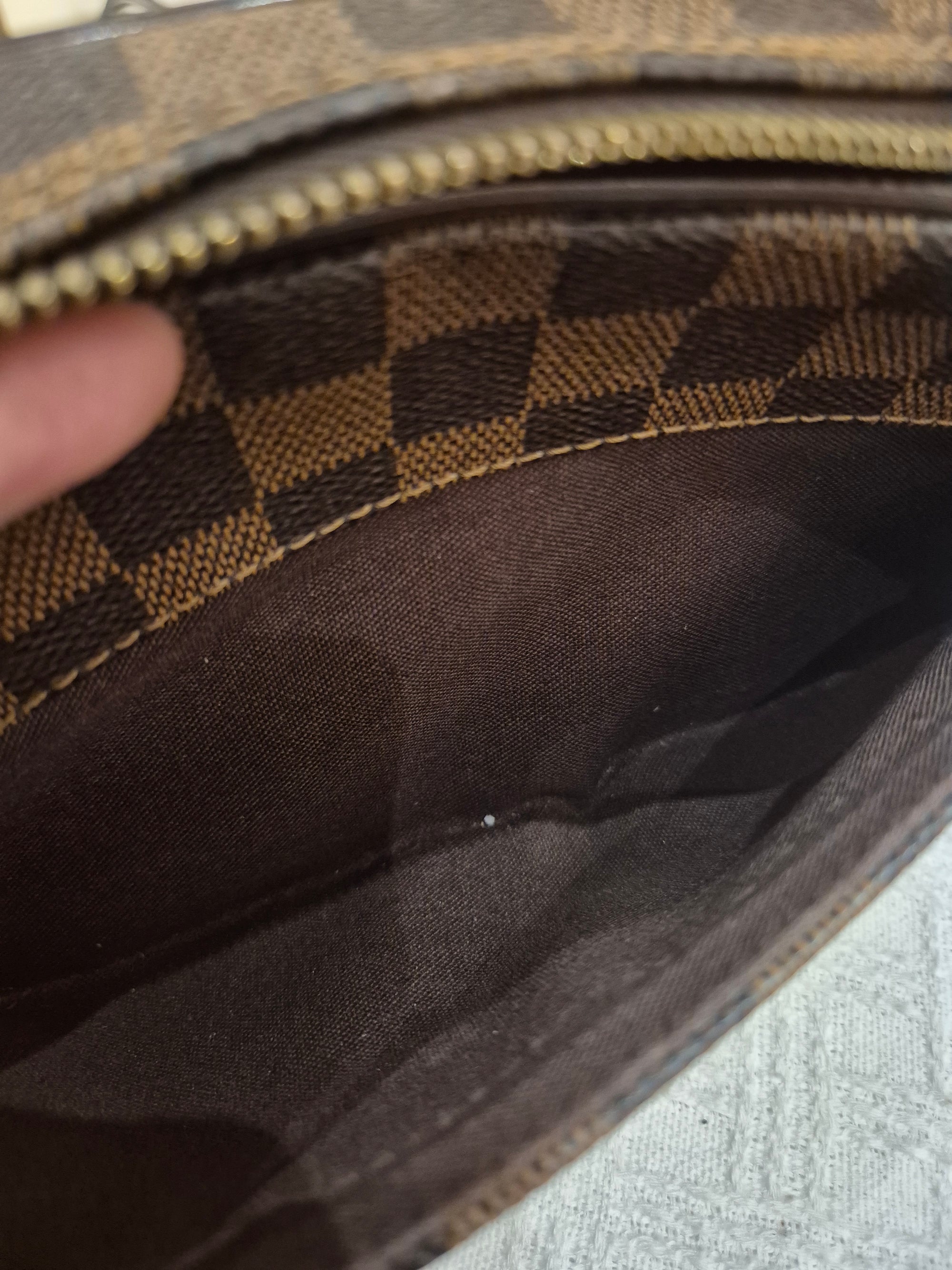 Louis Vuitton Saint Paul Damier