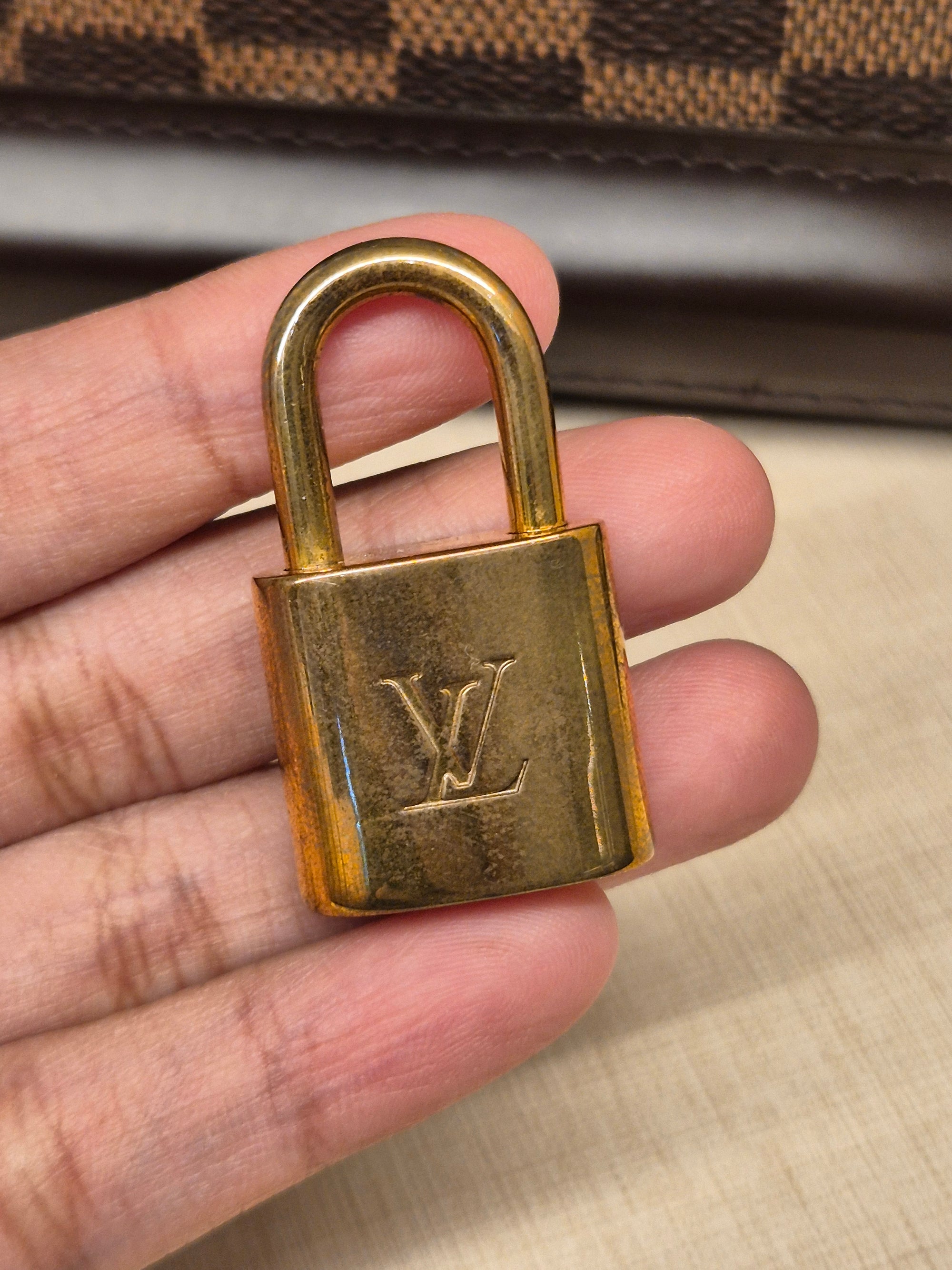 Louis Vuitton BB Alma Damier