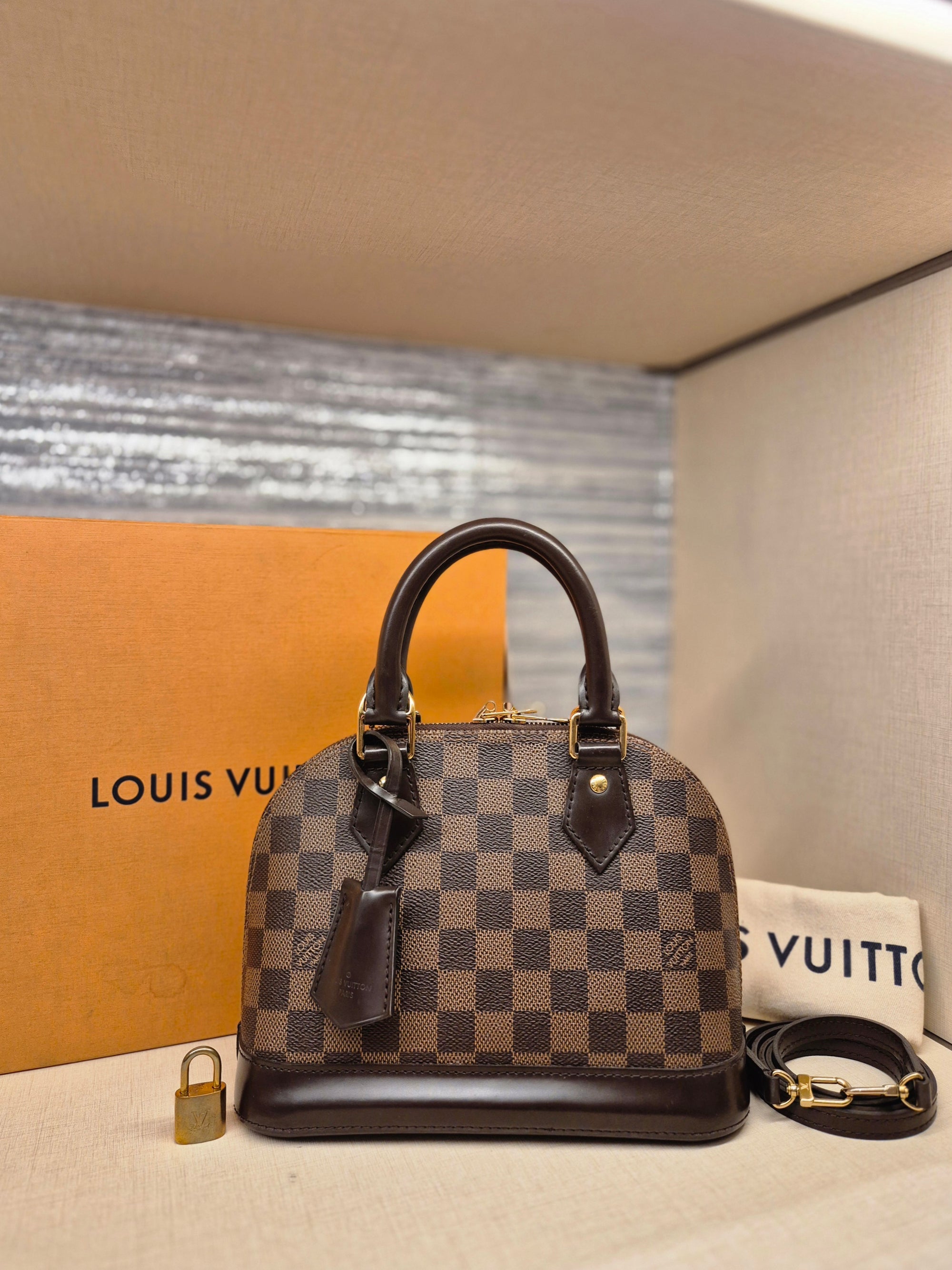 Louis Vuitton BB Alma Damier