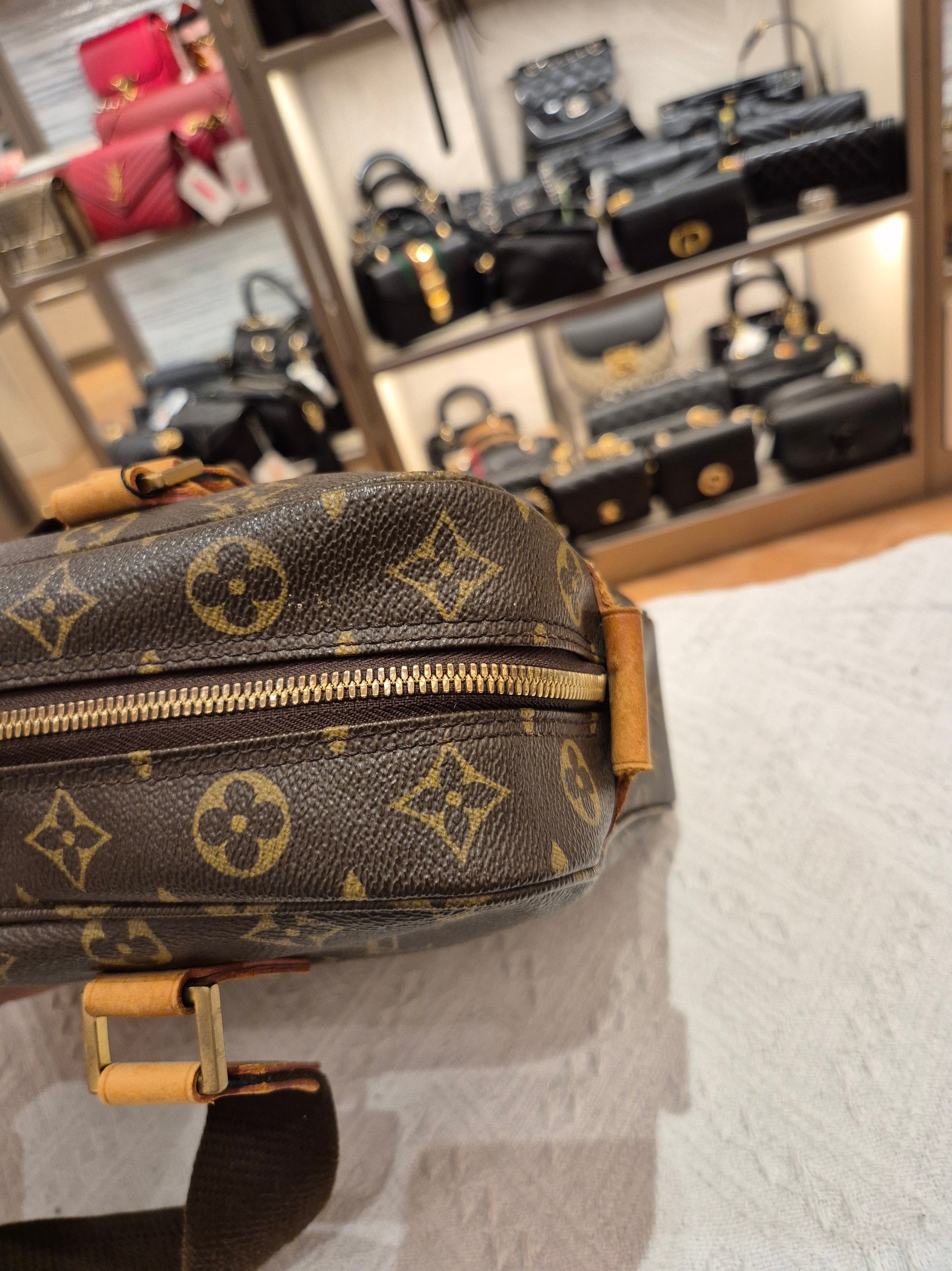 Louis Vuitton Bosphore Monogram