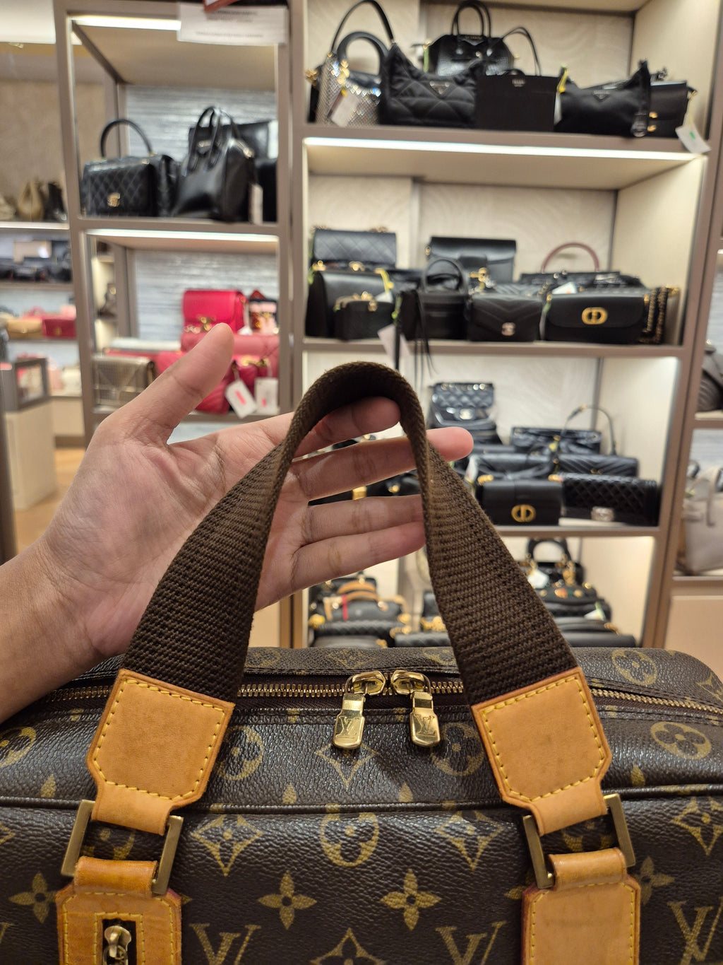 Louis Vuitton Bosphore Monogram