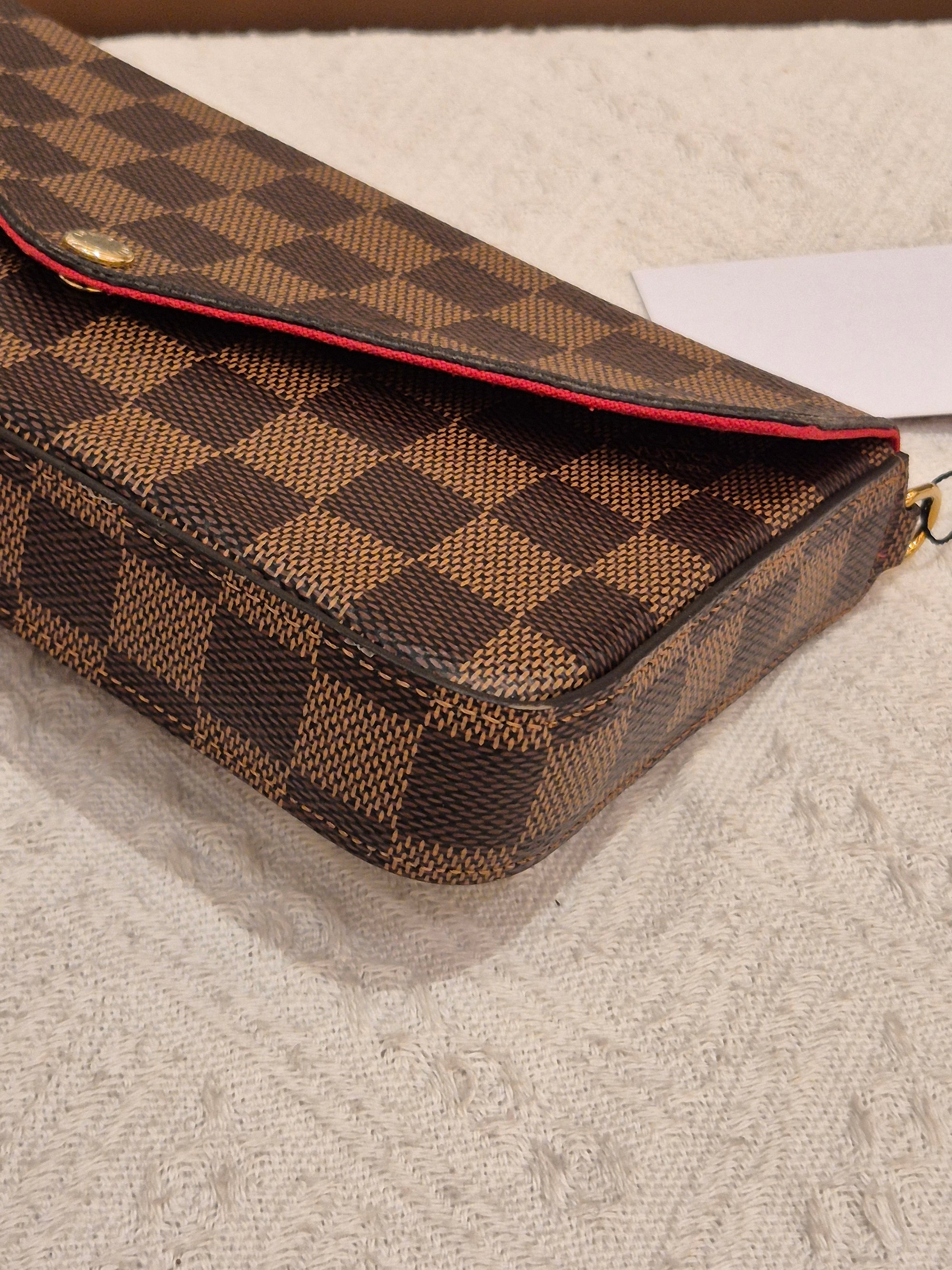Louis Vuitton Felicie Pochette Damier