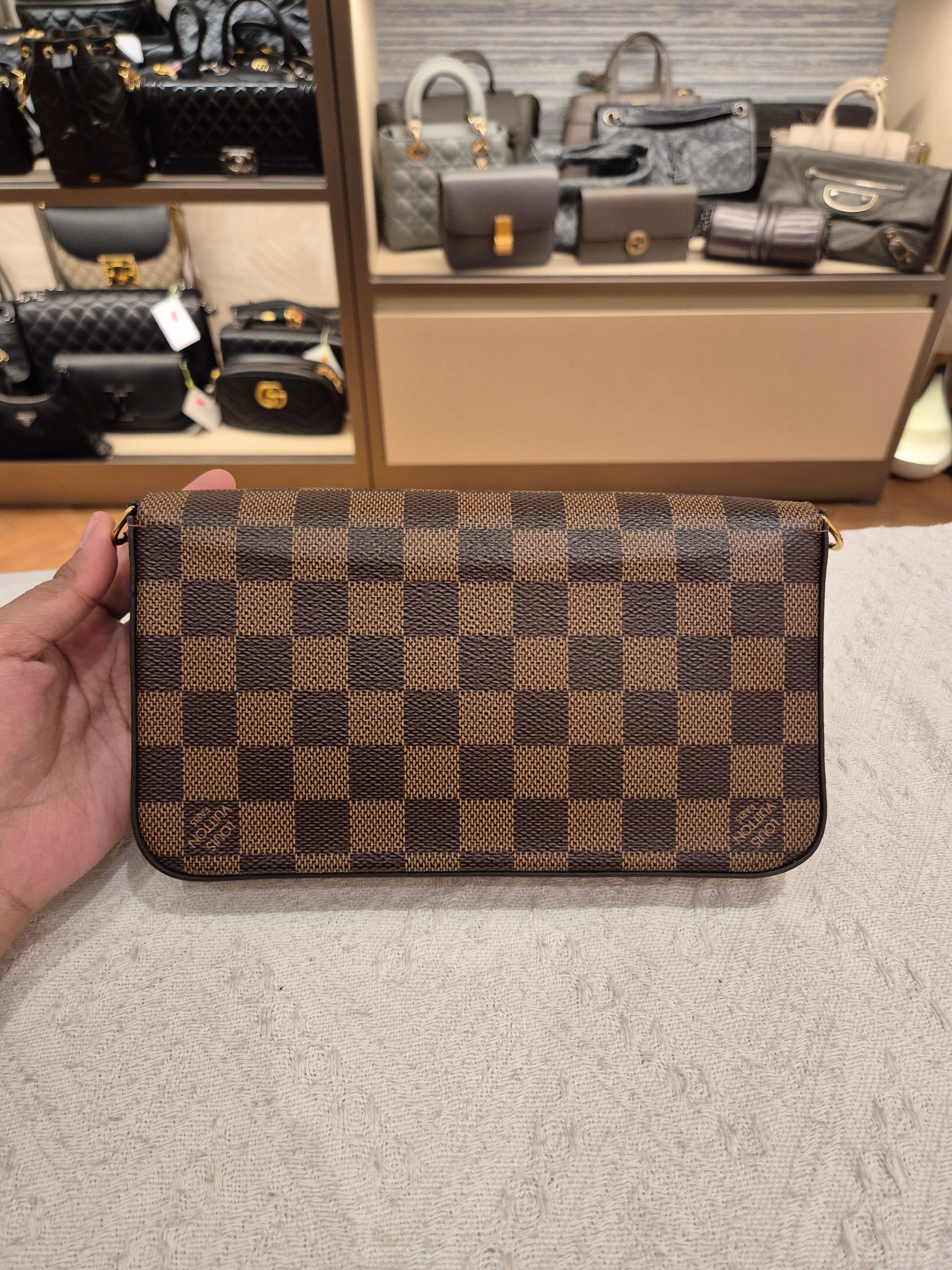Louis Vuitton Felicie Pochette Damier