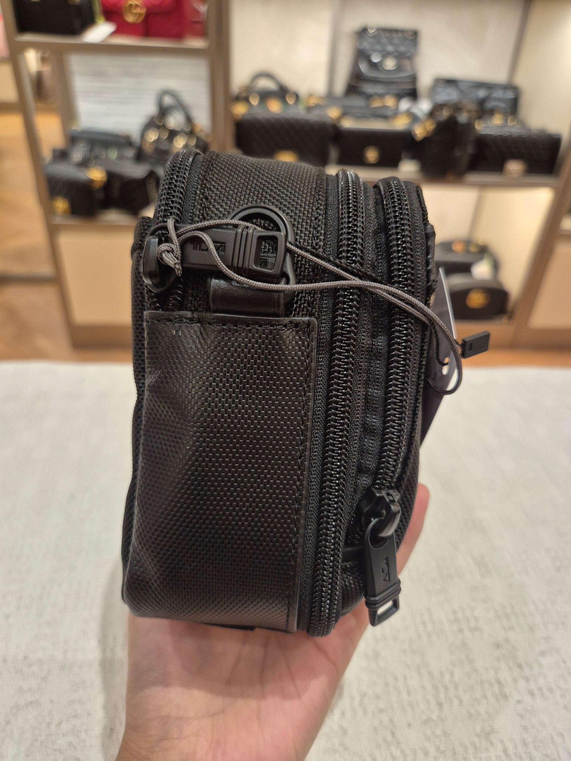 Tumi Alpa 3 Clutch