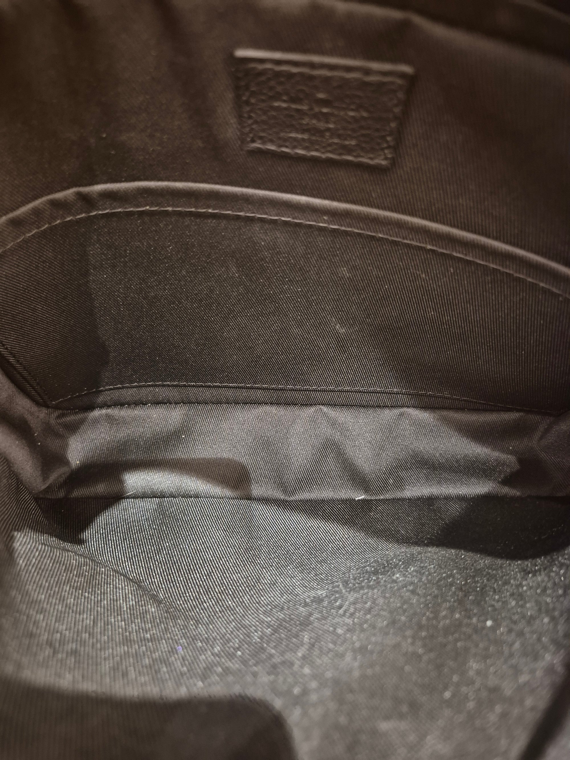 Louis Vuitton Trio Mesenger Shadow