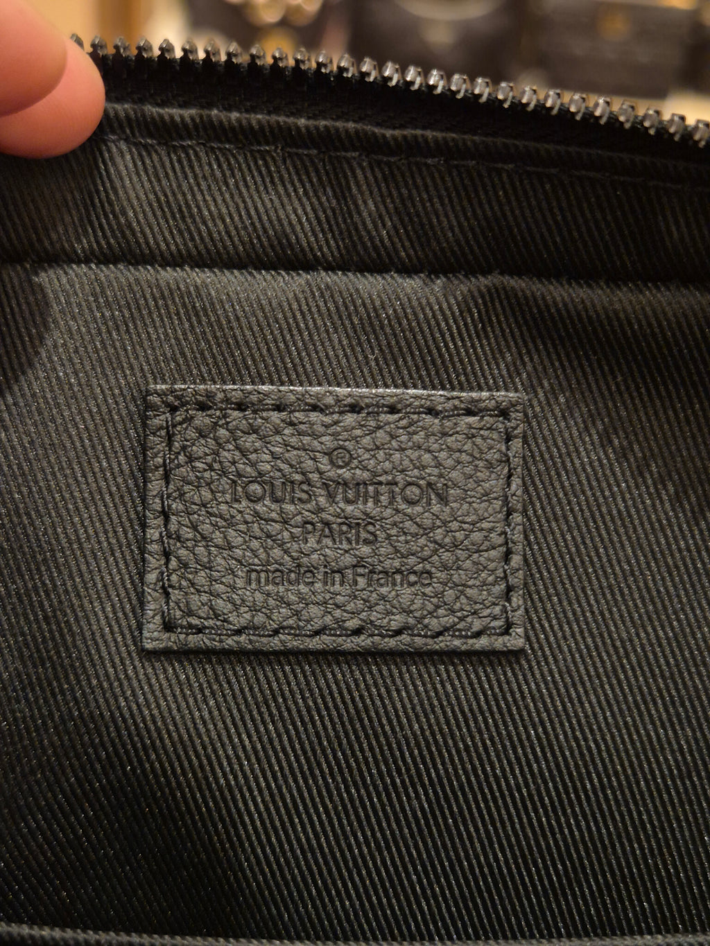 Louis Vuitton Trio Mesenger Shadow