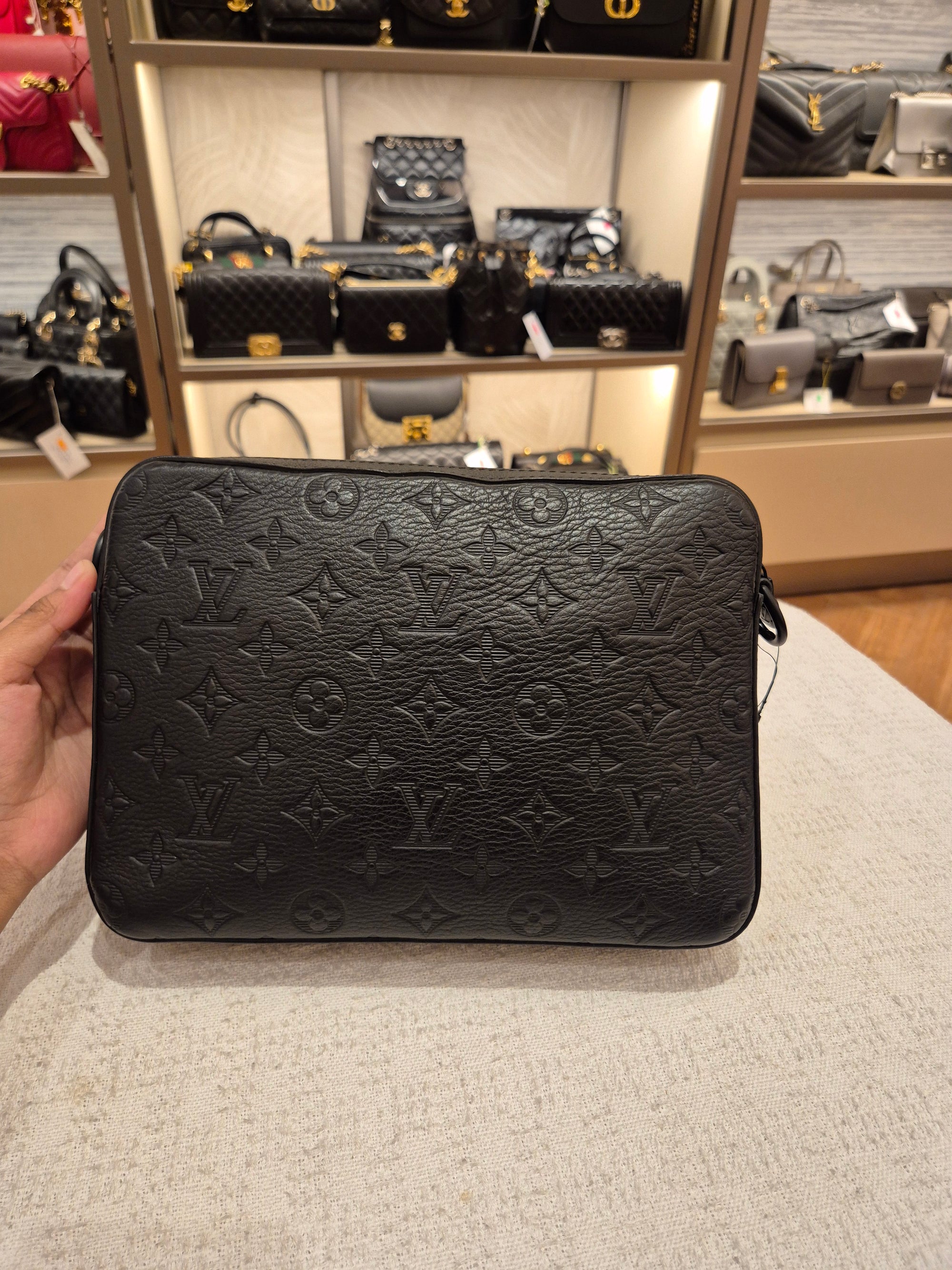 Louis Vuitton Trio Mesenger Shadow