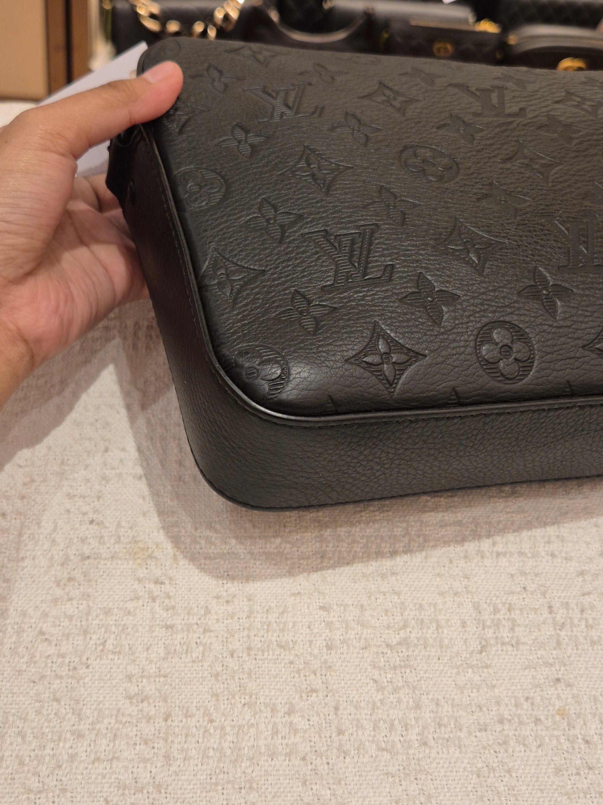 Louis Vuitton Trio Mesenger Shadow