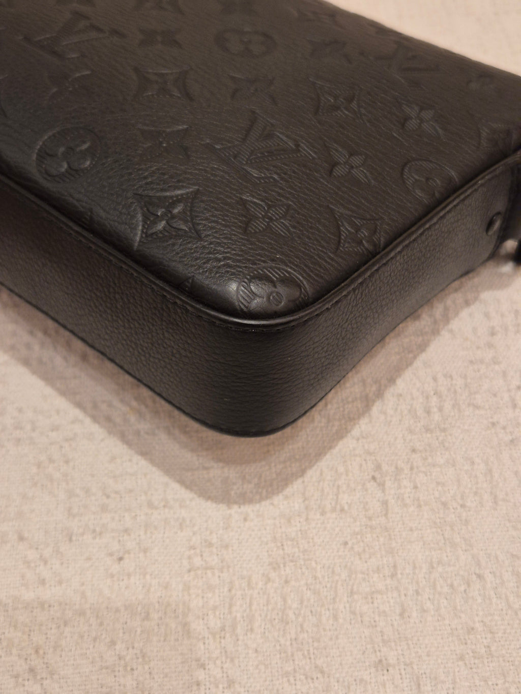 Louis Vuitton Trio Mesenger Shadow