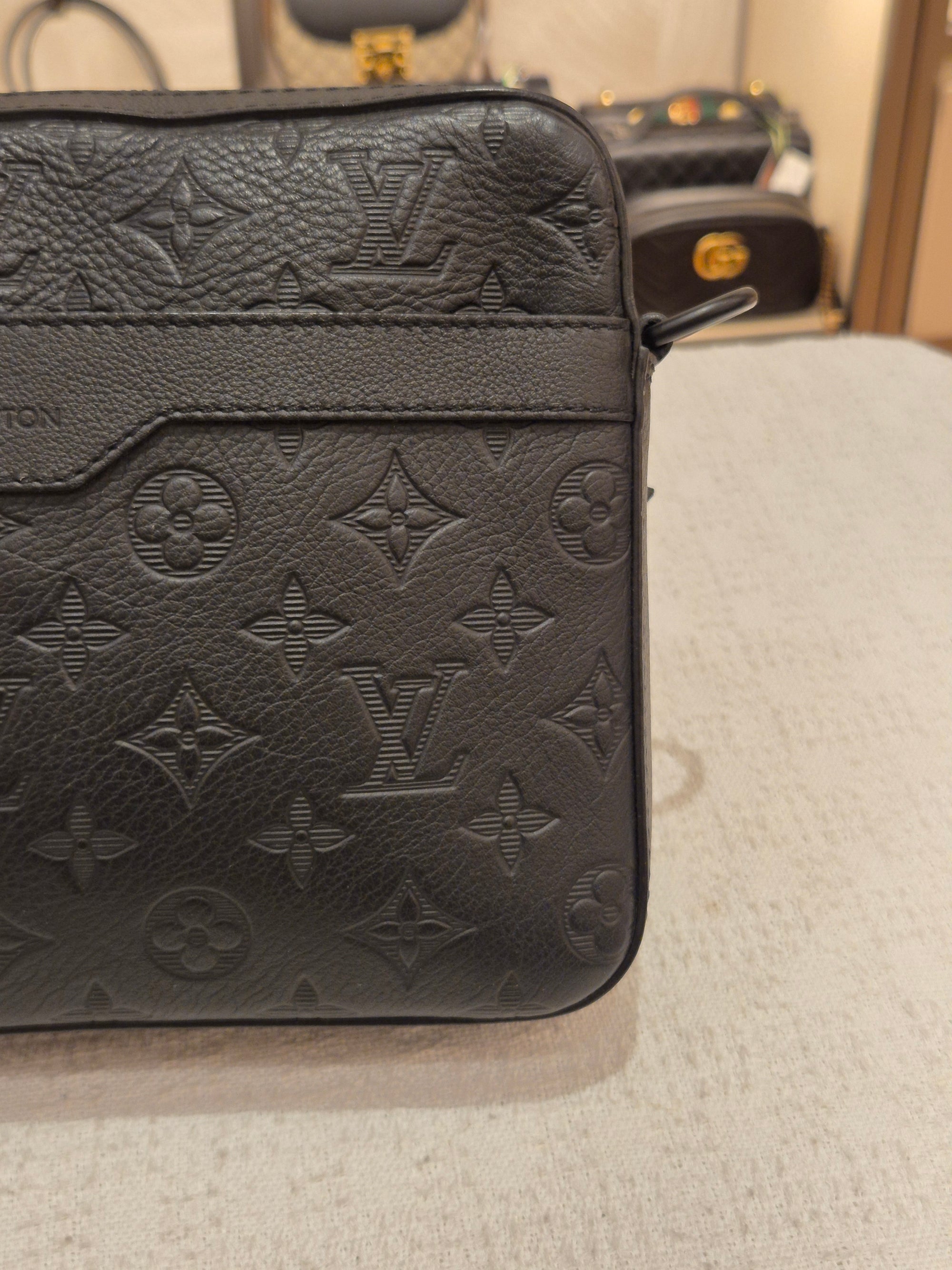 Louis Vuitton Trio Mesenger Shadow