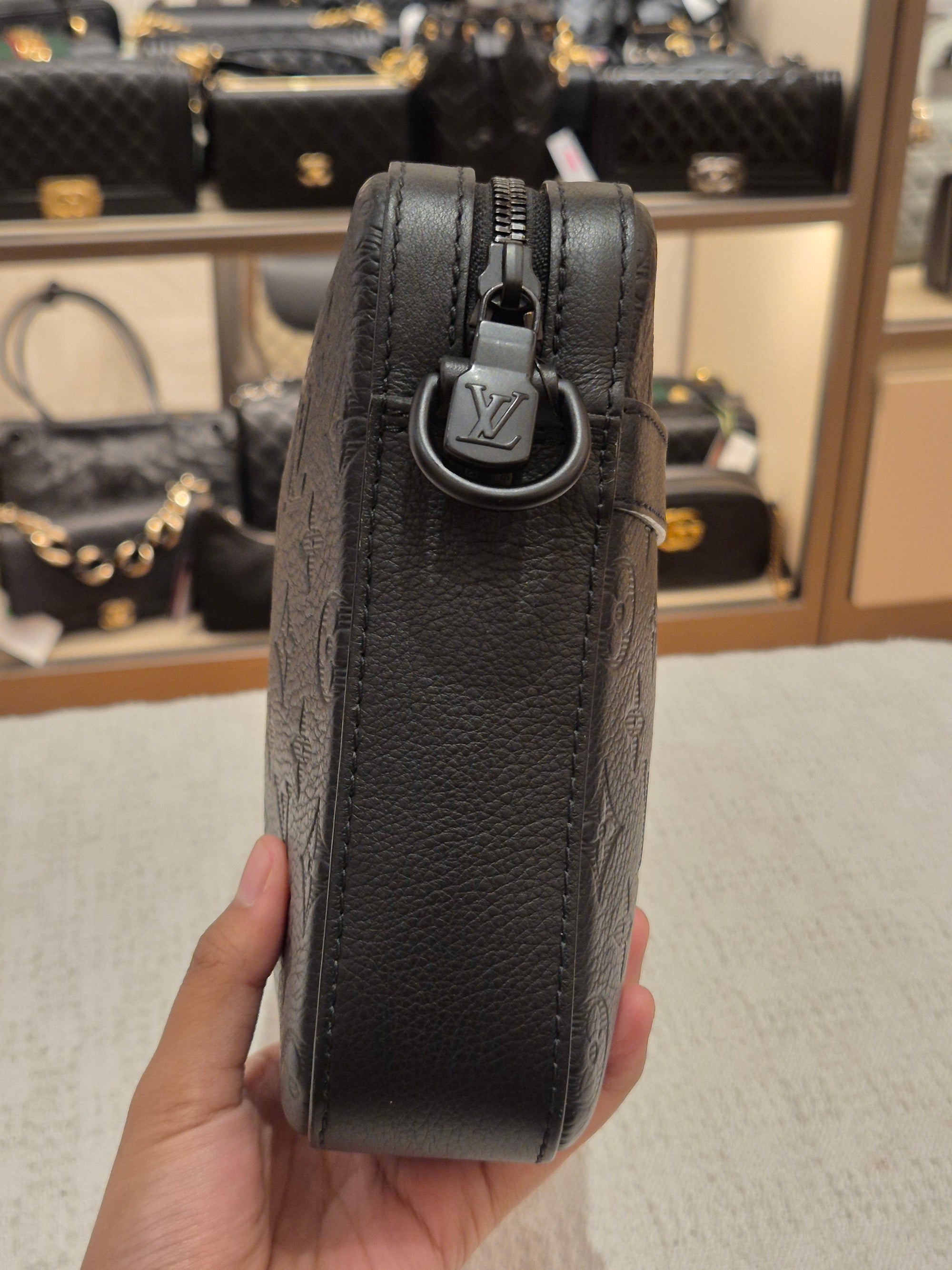 Louis Vuitton Trio Mesenger Shadow
