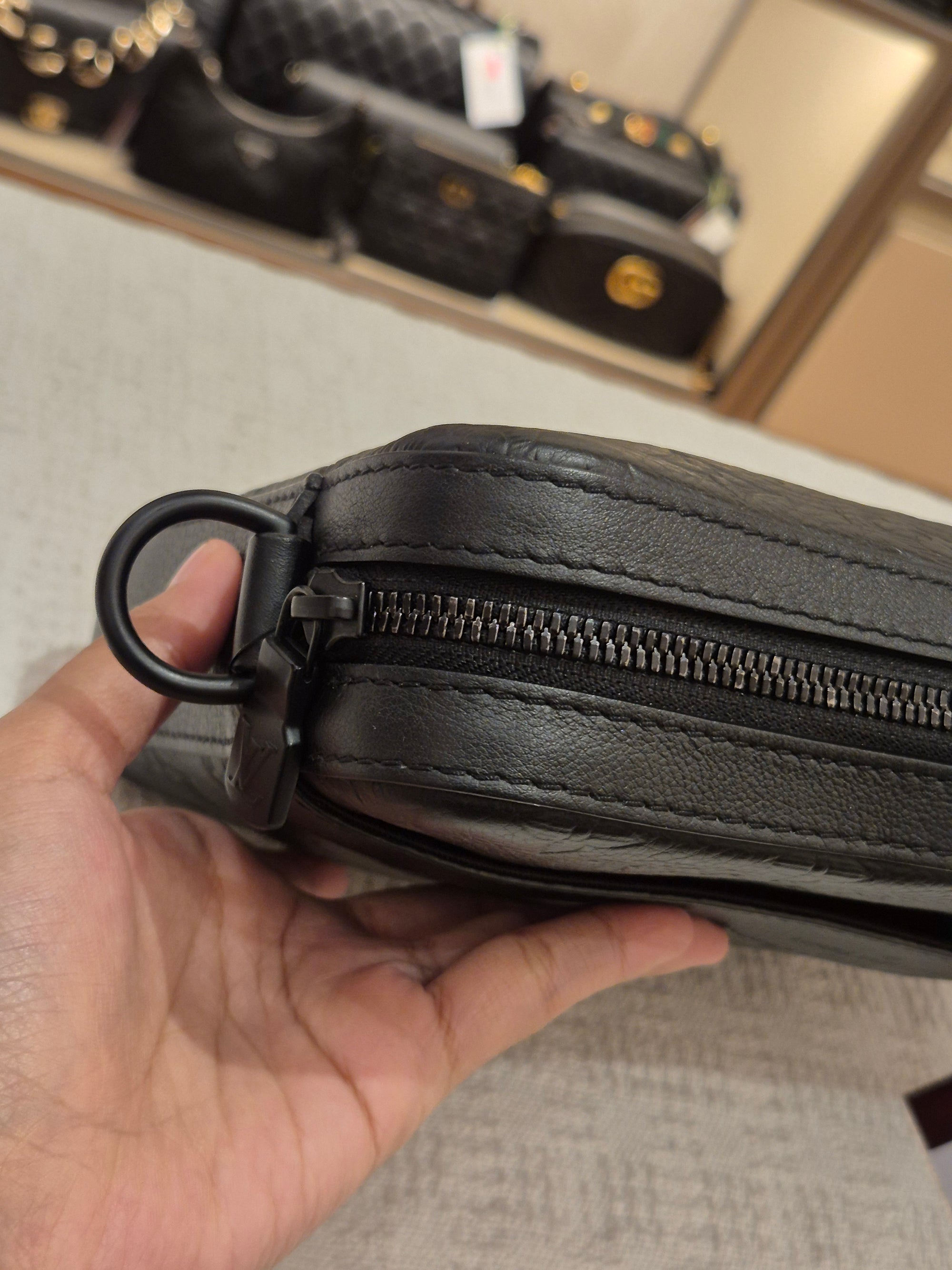 Louis Vuitton Trio Mesenger Shadow