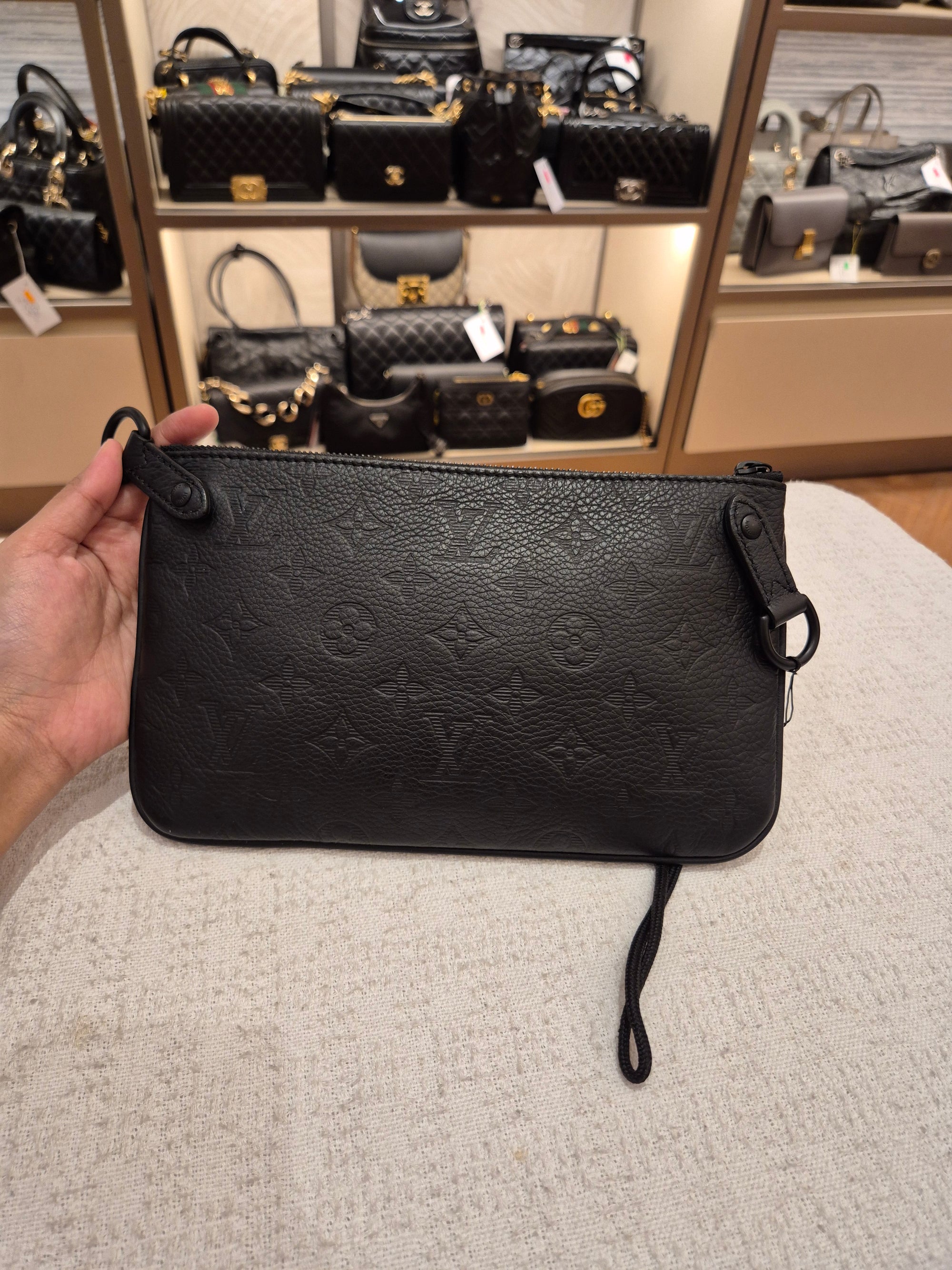 Louis Vuitton Trio Mesenger Shadow