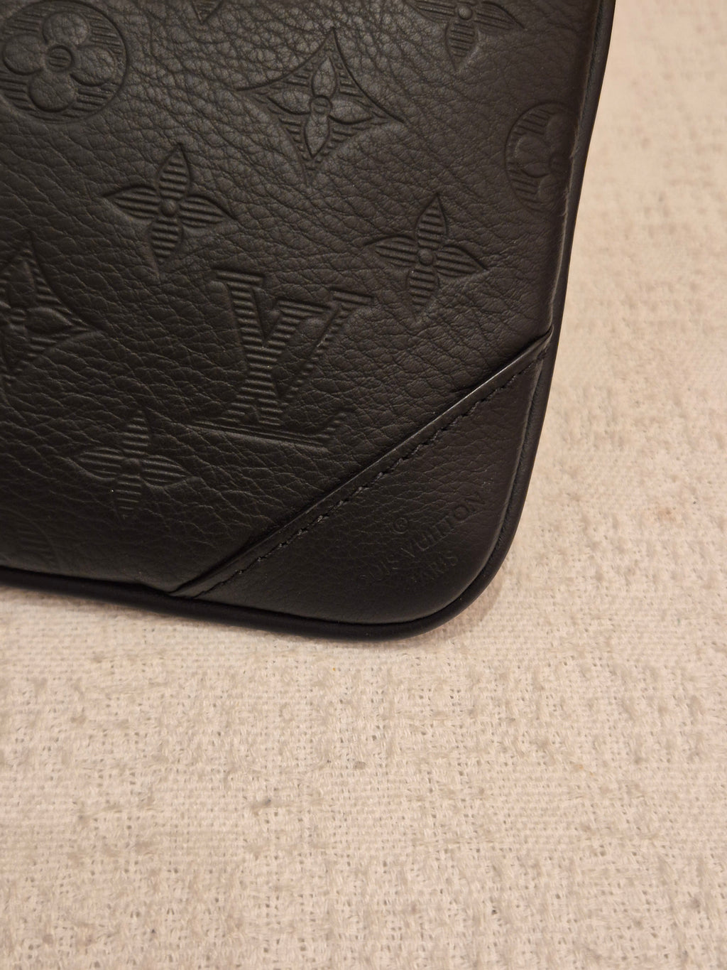 Louis Vuitton Trio Mesenger Shadow