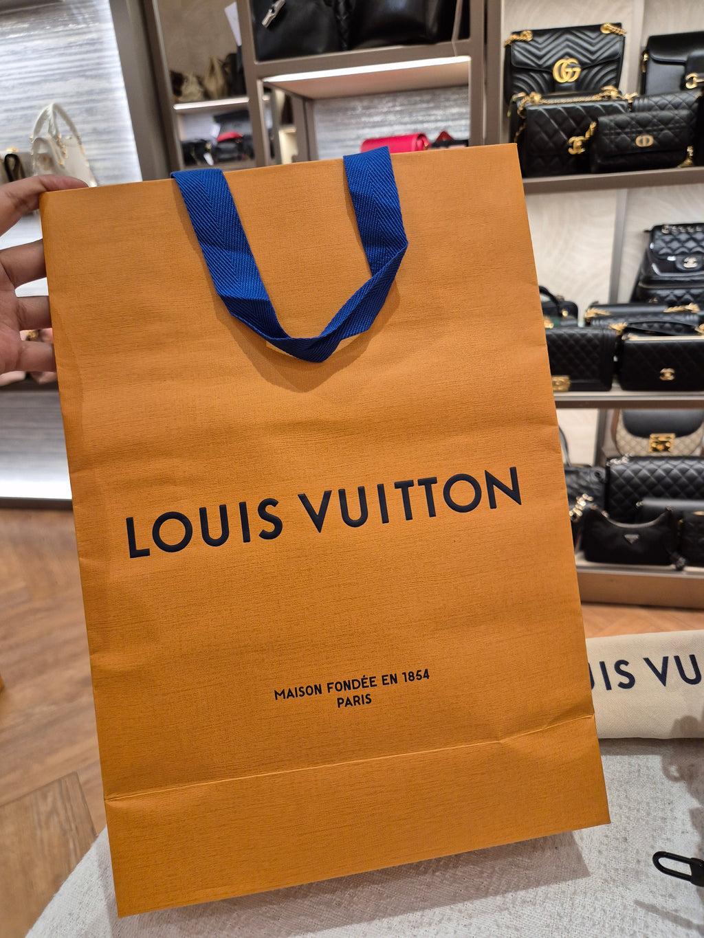 Louis Vuitton Trio Mesenger Shadow