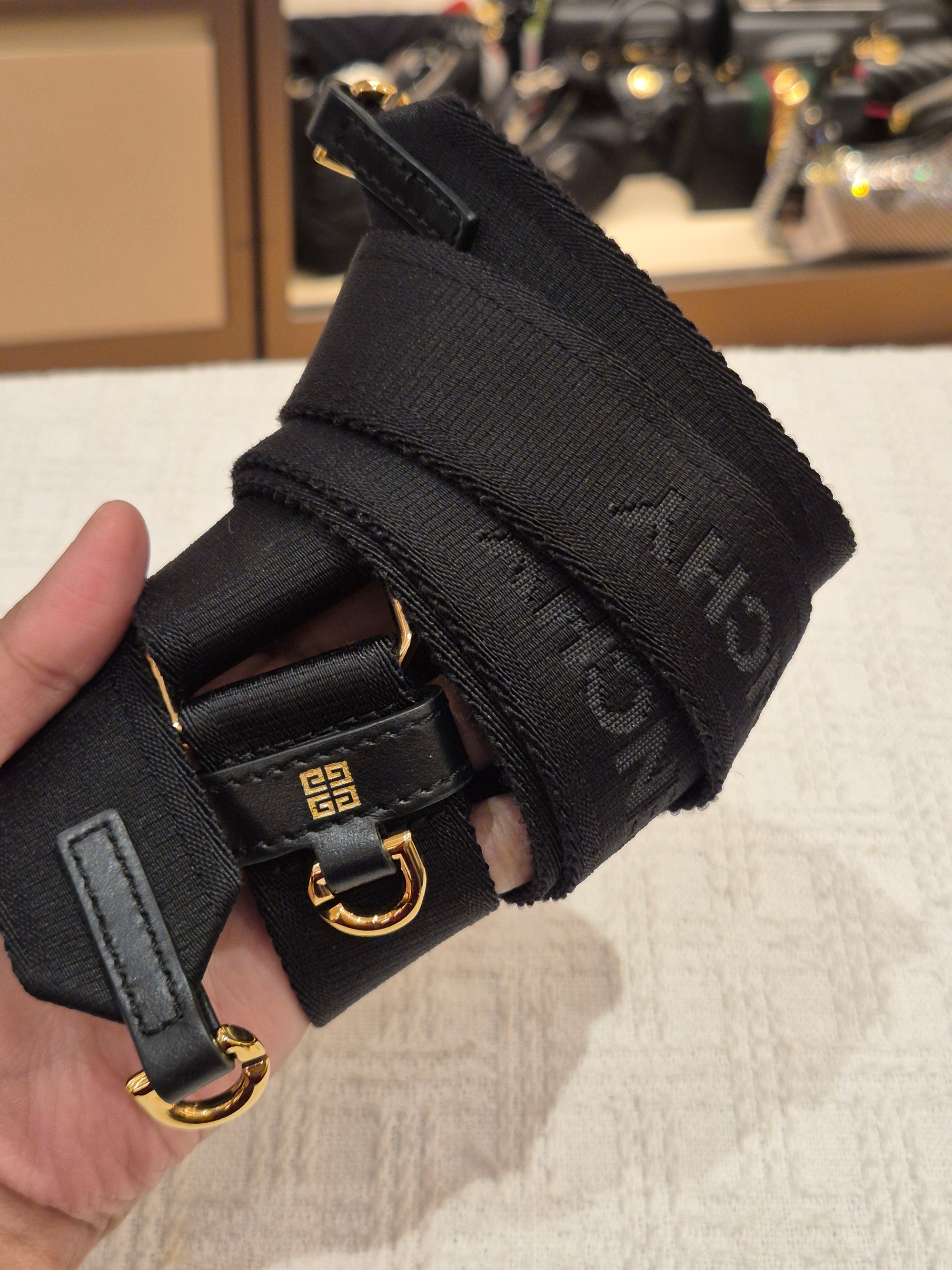 Givenchy Mini G-tote Black