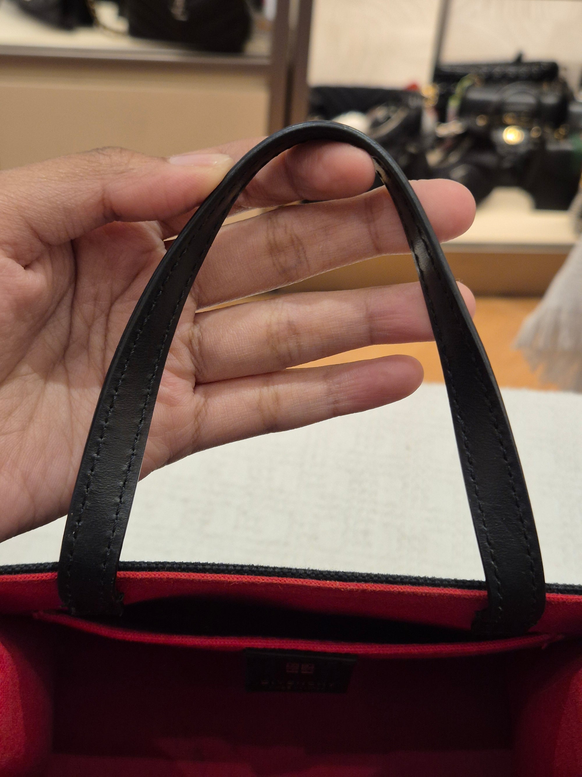 Givenchy Mini G-tote Black