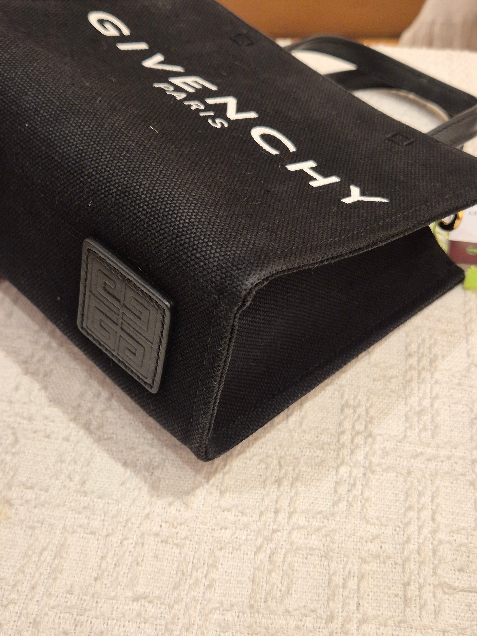 Givenchy Mini G-tote Black