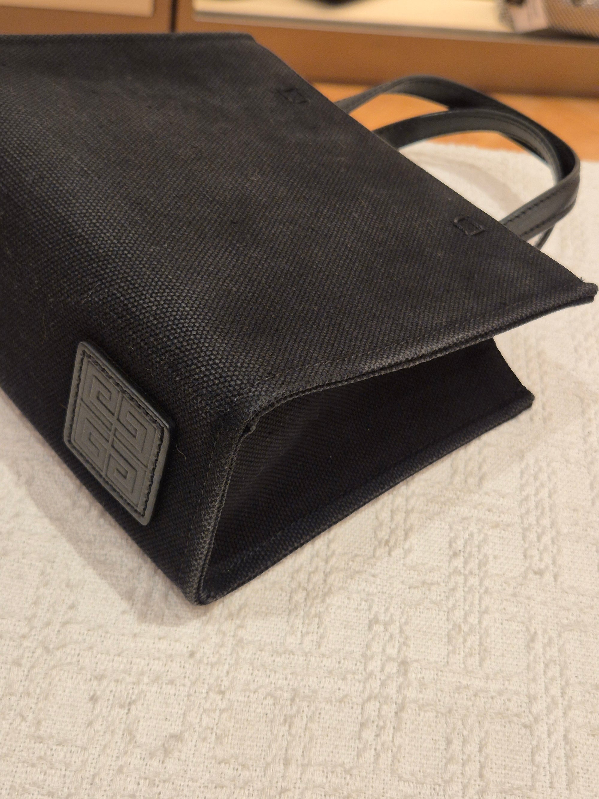 Givenchy Mini G-tote Black