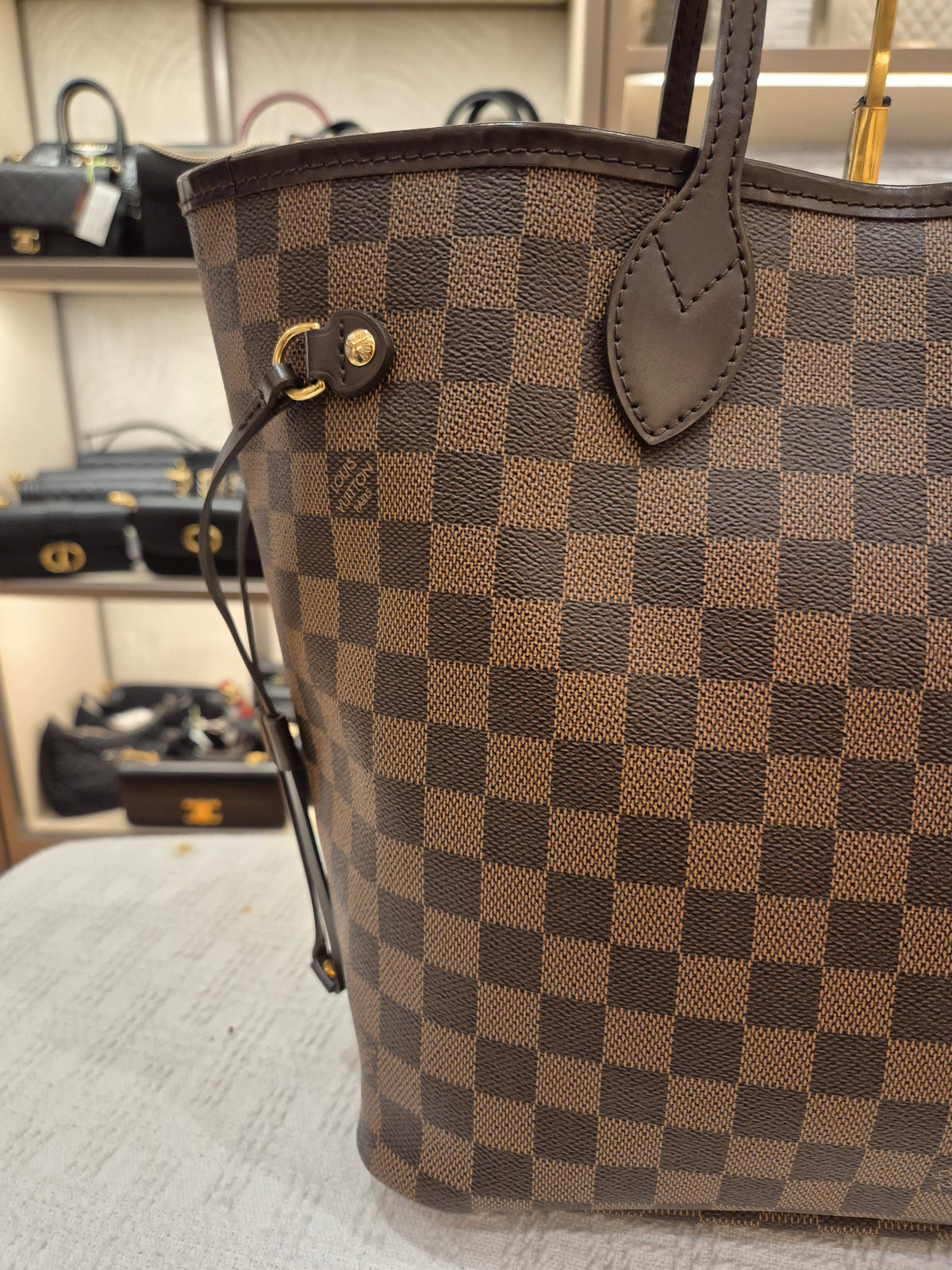 Louis Vuitton Neverfull MM Damier