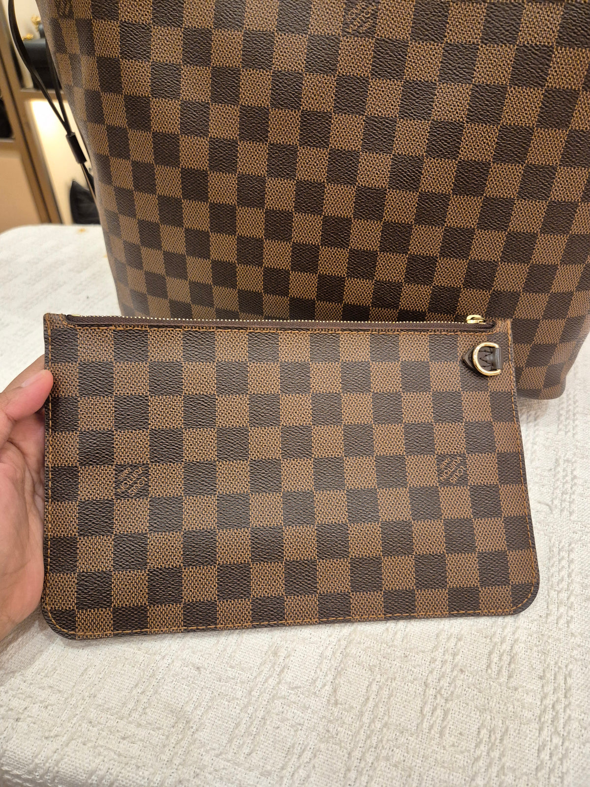 Louis Vuitton Neverfull MM Damier