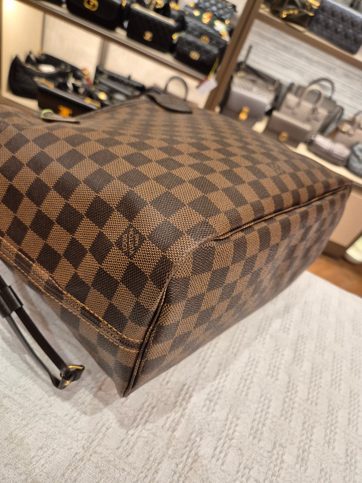 Louis Vuitton Neverfull MM Damier
