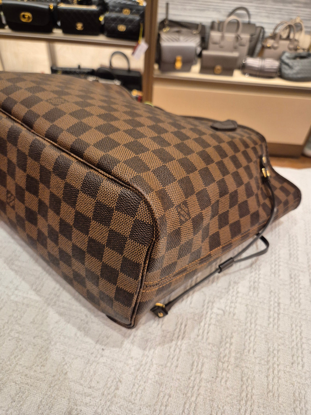 Louis Vuitton Neverfull MM Damier