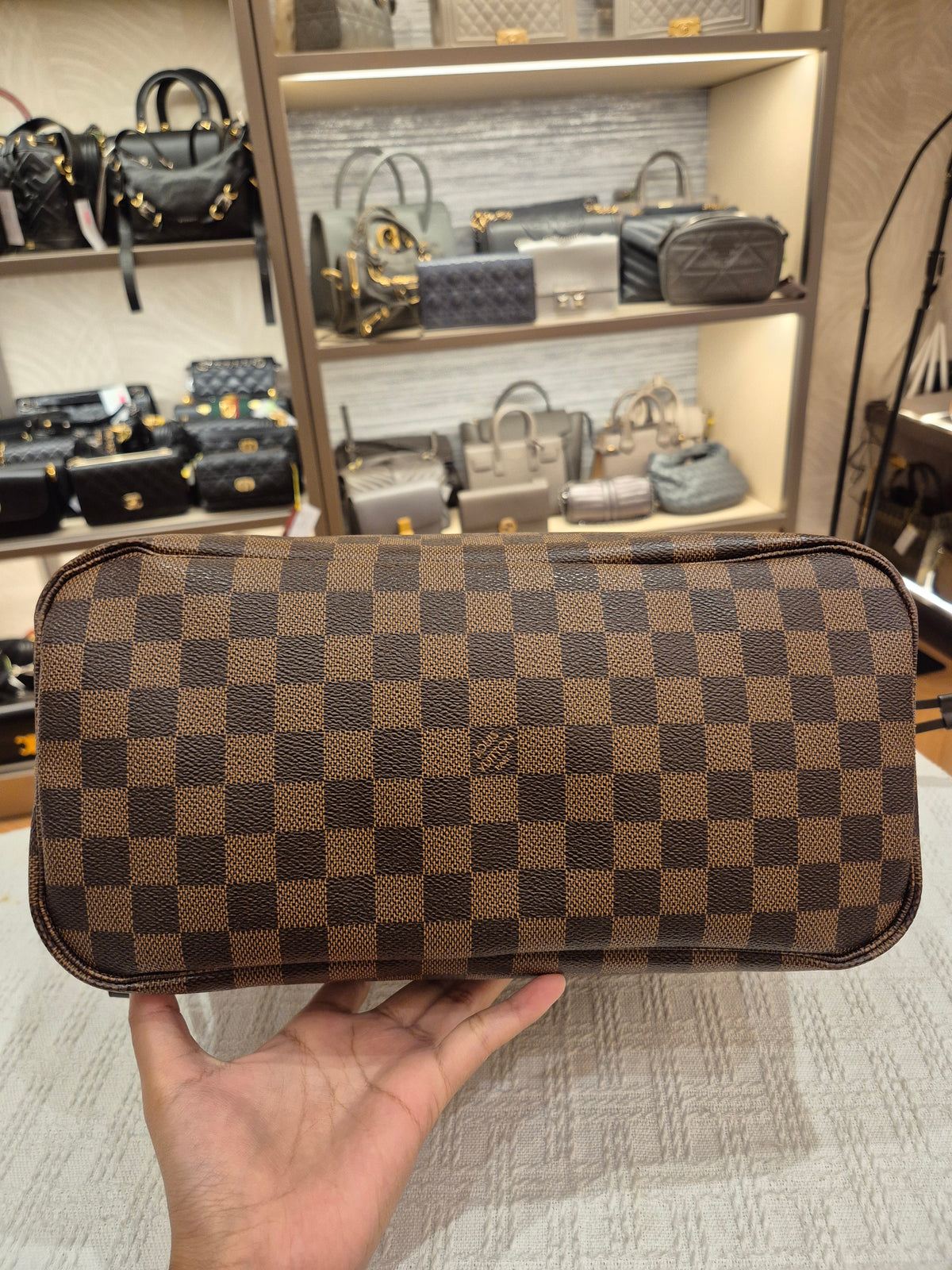 Louis Vuitton Neverfull MM Damier