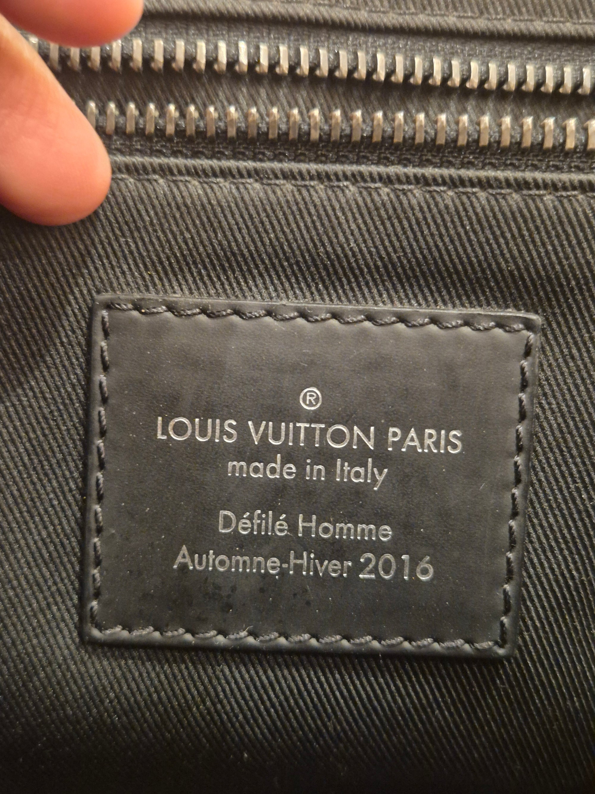 Louis Vuitton Messenger Voyage Monogram Eclipse