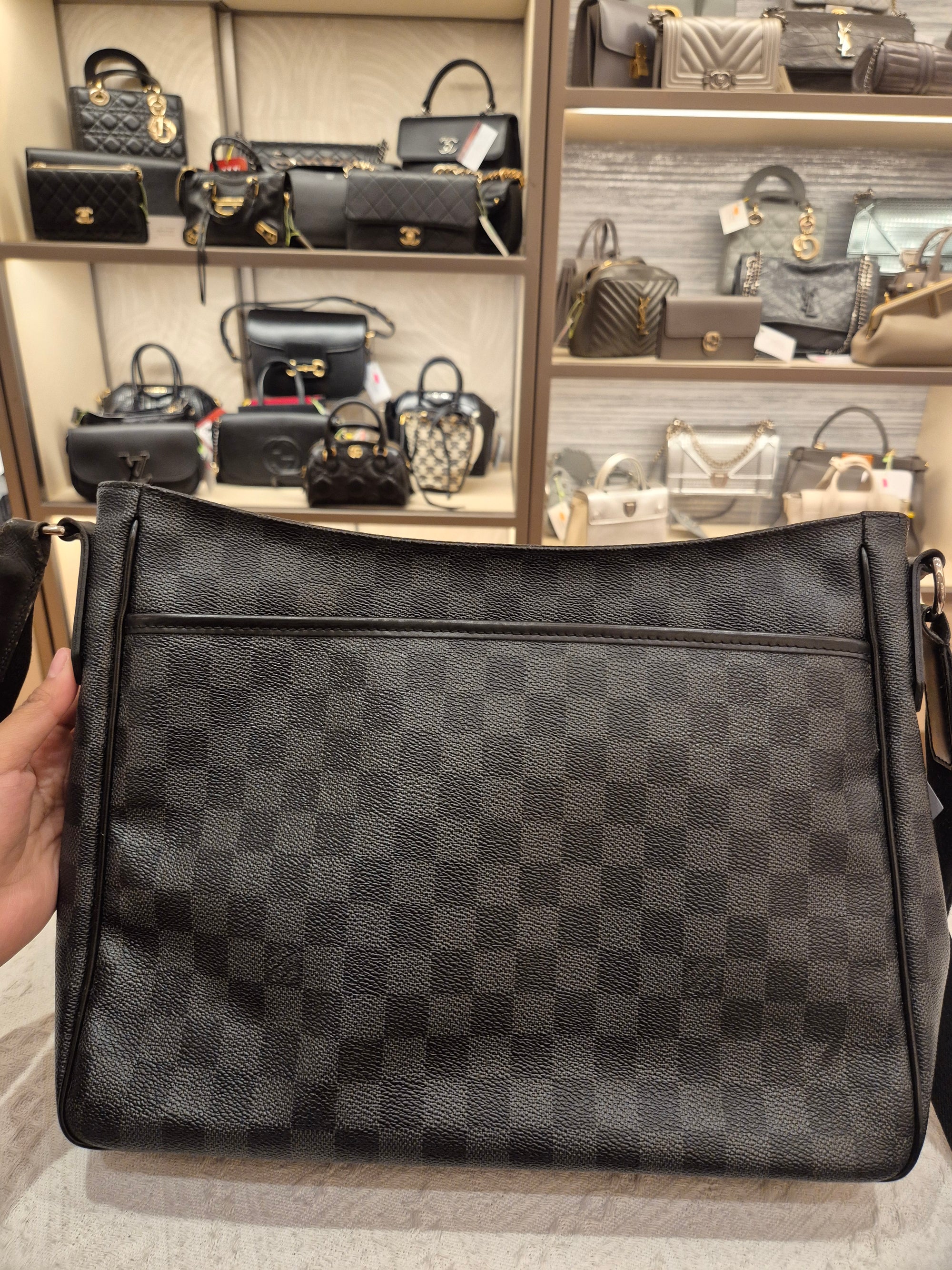 Louis Vuitton Danie Messenger Damier Graphite