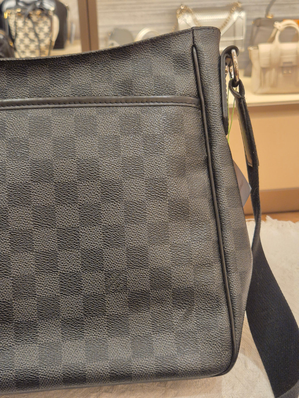 Louis Vuitton Danie Messenger Damier Graphite