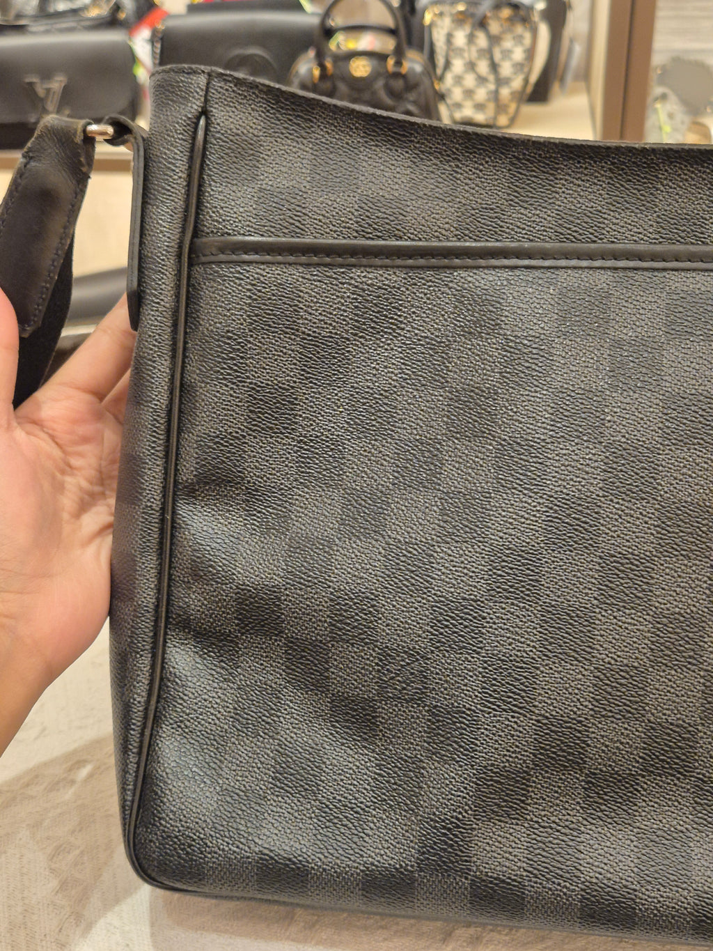 Louis Vuitton Danie Messenger Damier Graphite