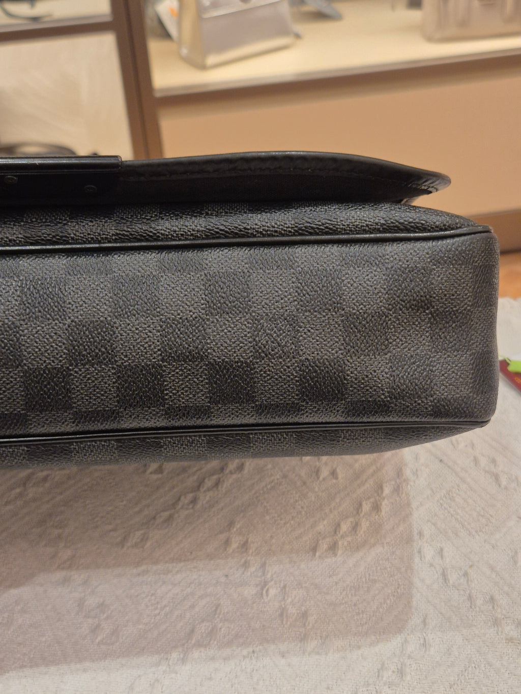 Louis Vuitton Danie Messenger Damier Graphite