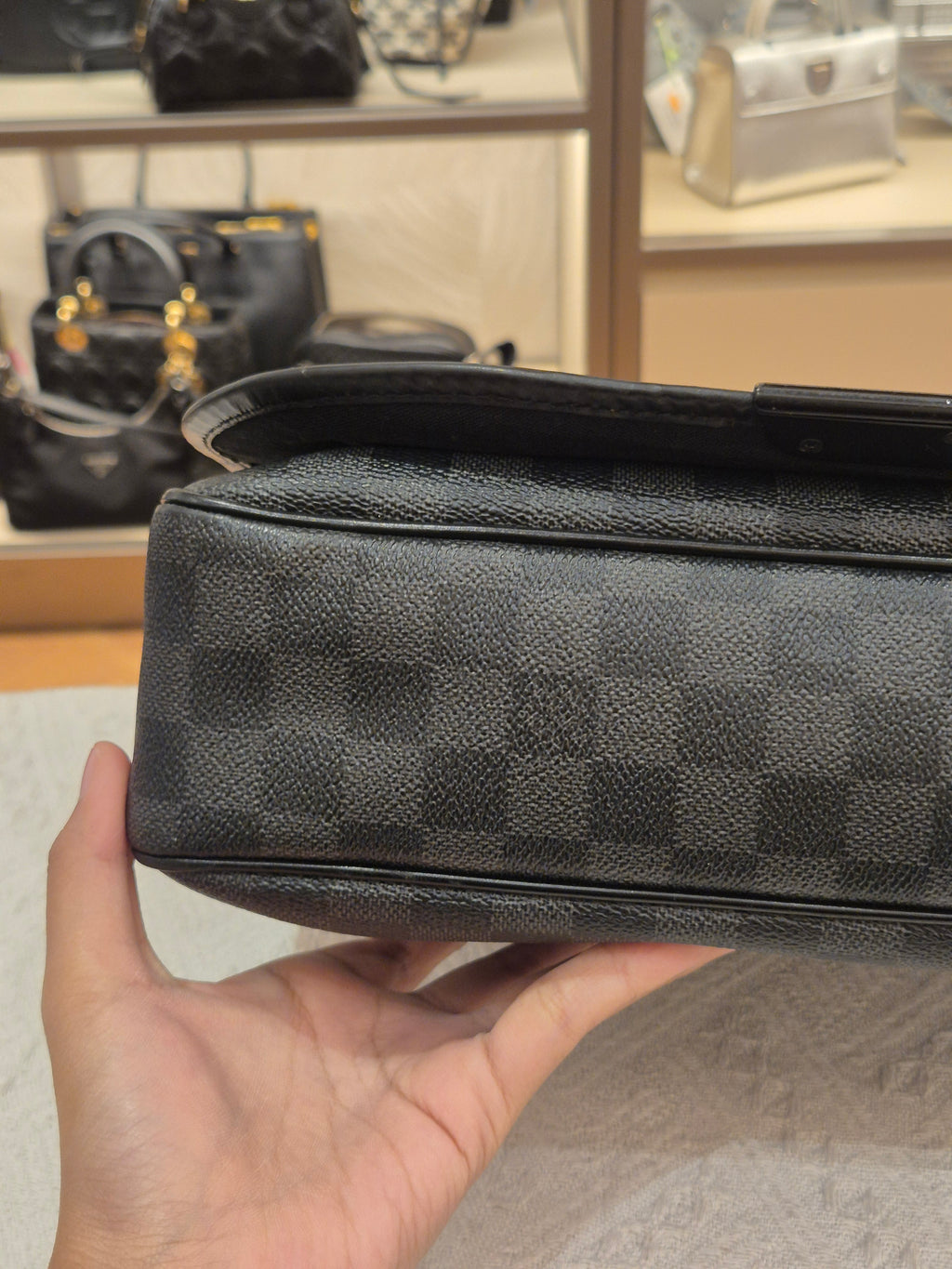 Louis Vuitton Danie Messenger Damier Graphite