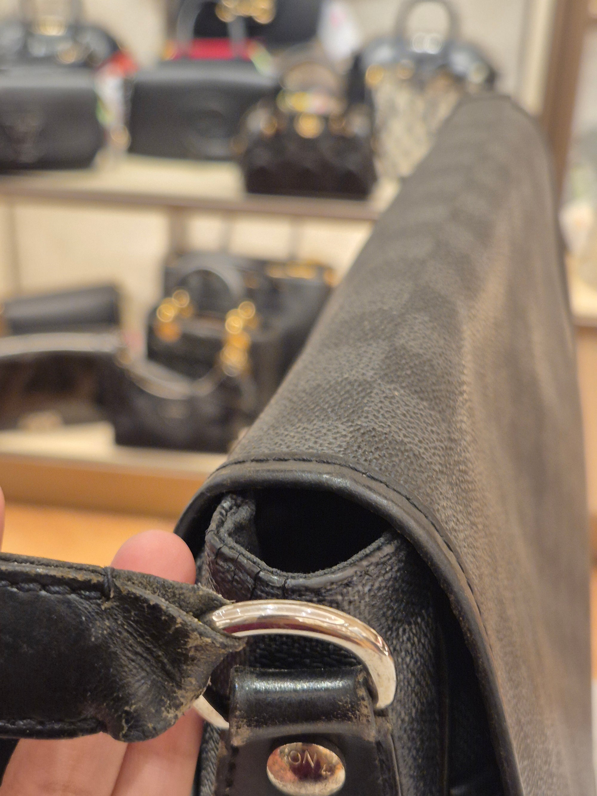 Louis Vuitton Danie Messenger Damier Graphite