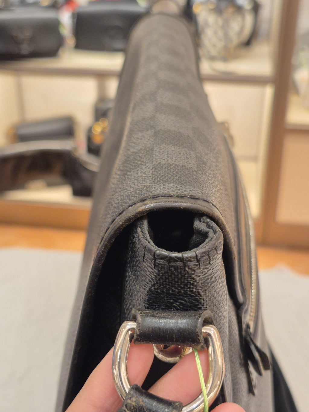 Louis Vuitton Danie Messenger Damier Graphite