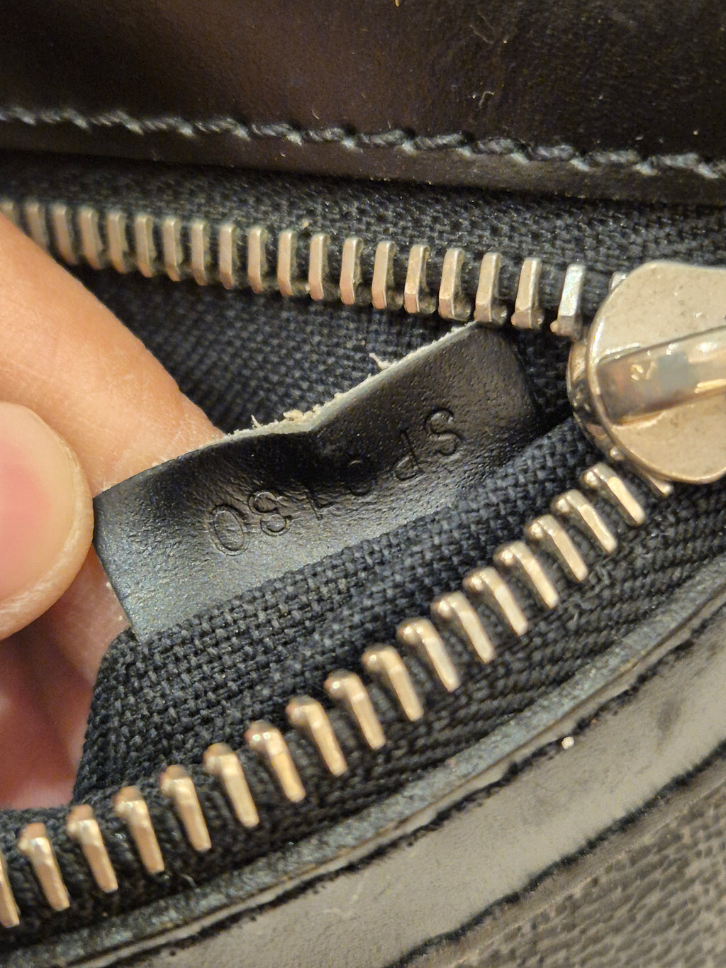 Louis Vuitton Danie Messenger Damier Graphite