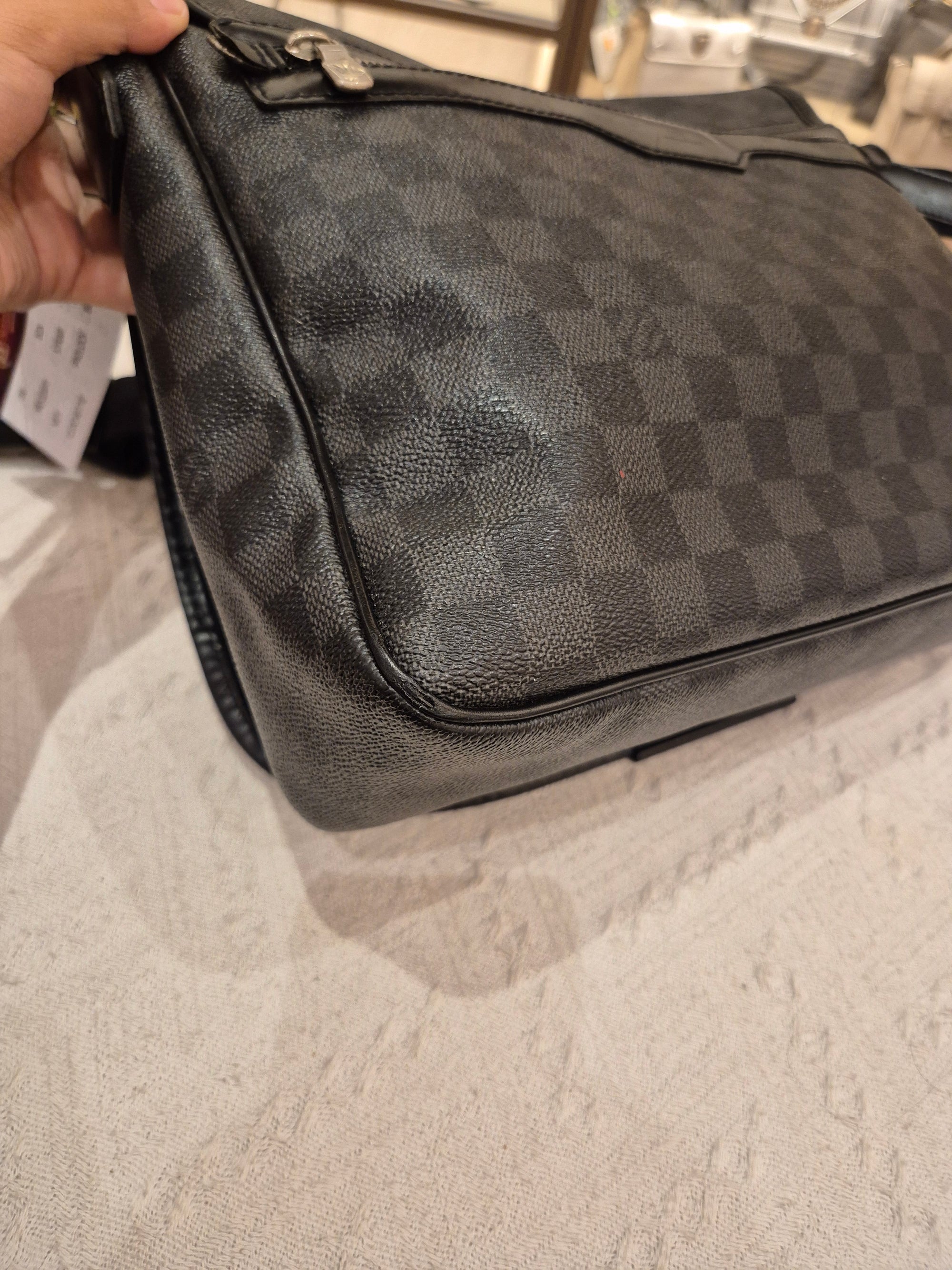 Louis Vuitton Danie Messenger Damier Graphite