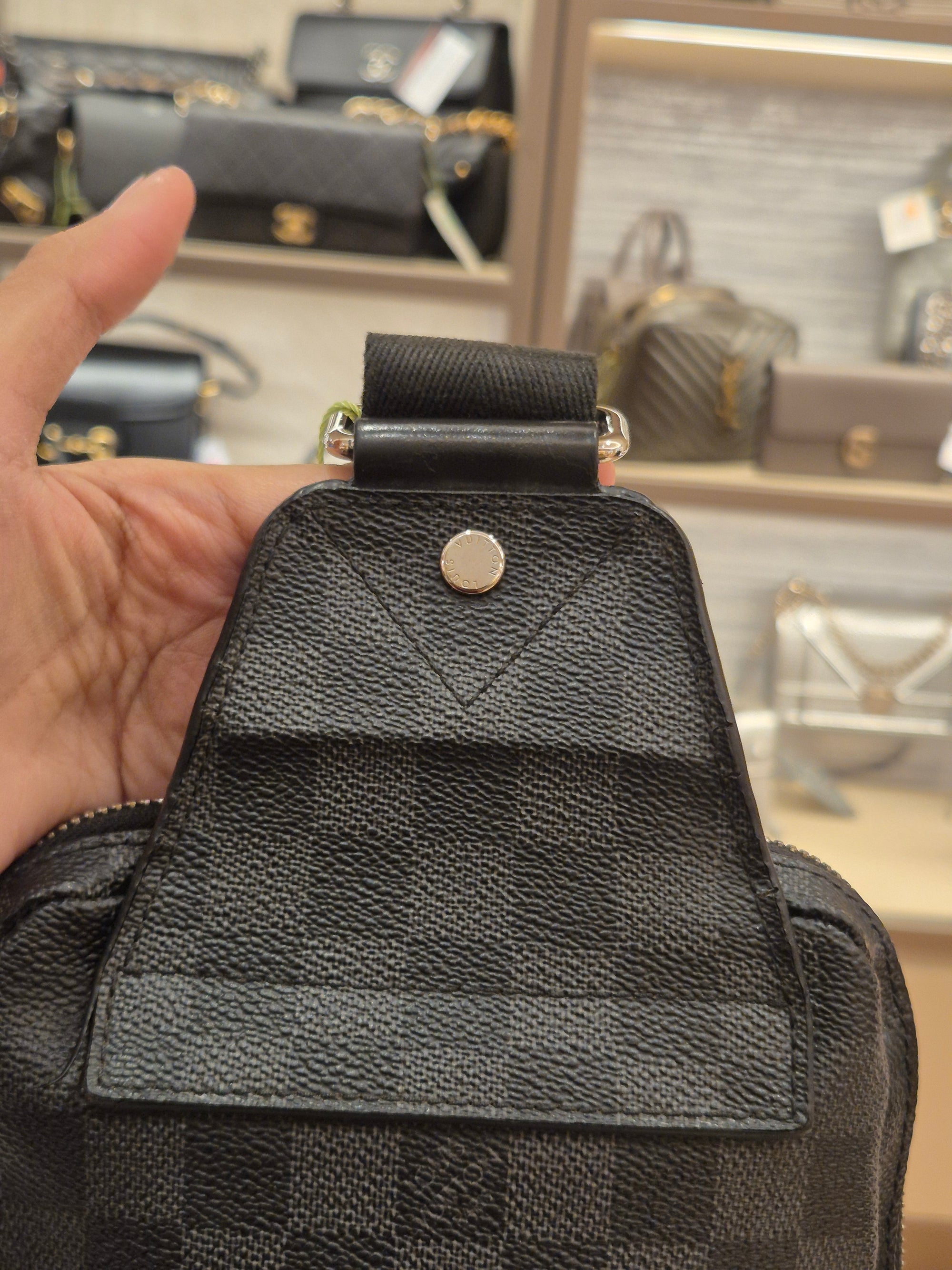 Louis Vuitton Avenue Damier Graphite