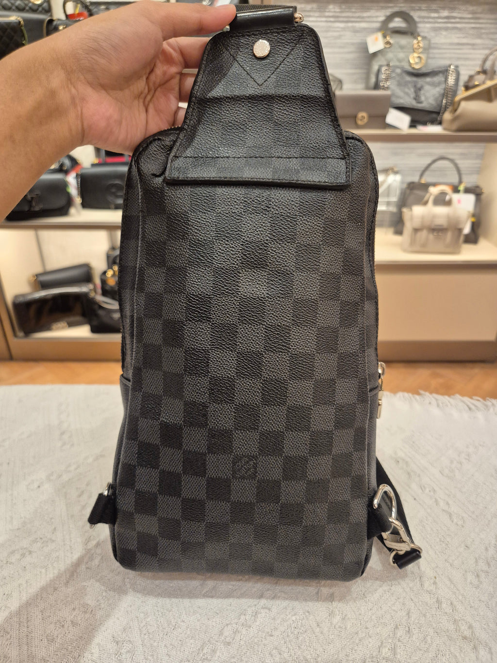 Louis Vuitton Avenue Damier Graphite