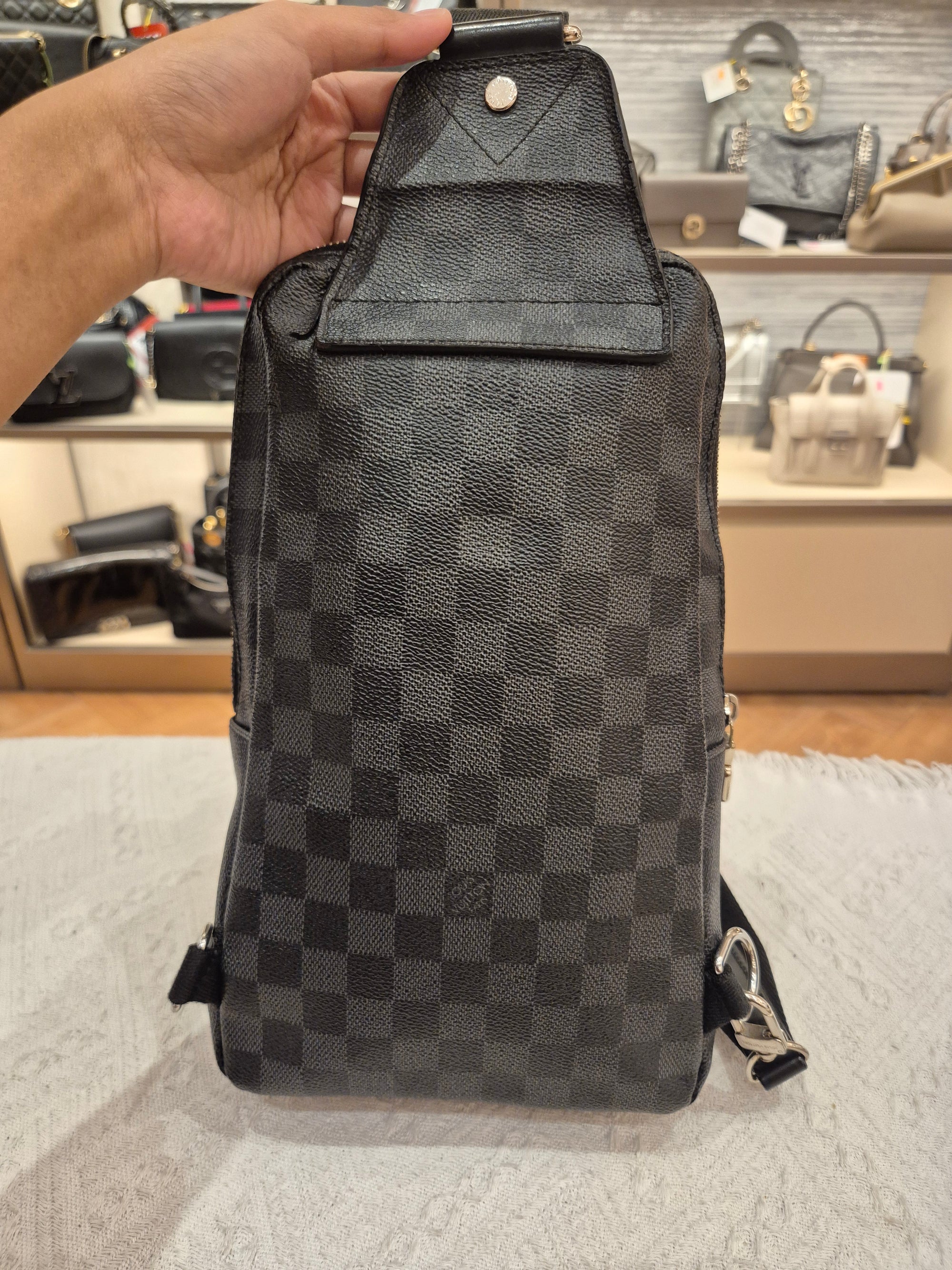 Louis Vuitton Avenue Damier Graphite
