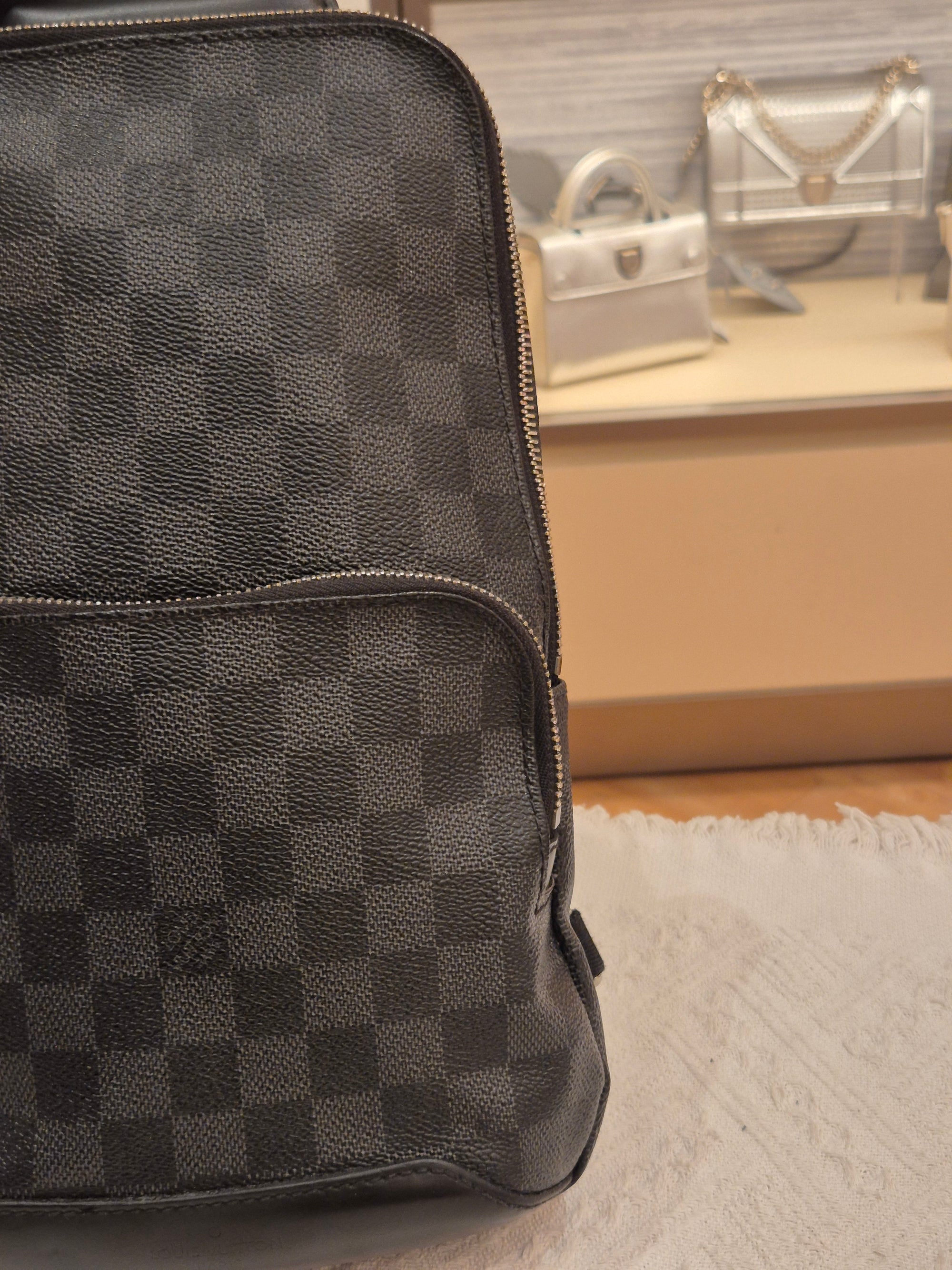 Louis Vuitton Avenue Damier Graphite