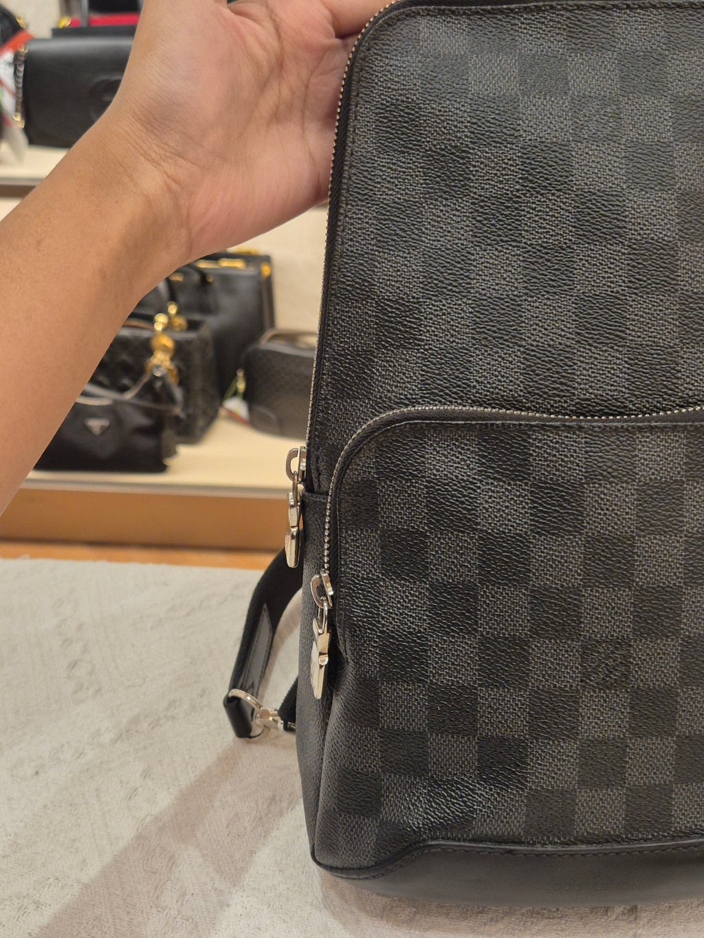 Louis Vuitton Avenue Damier Graphite