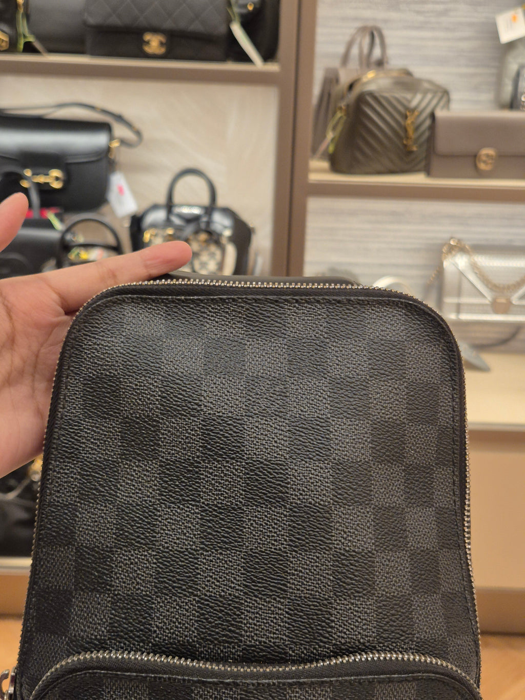 Louis Vuitton Avenue Damier Graphite