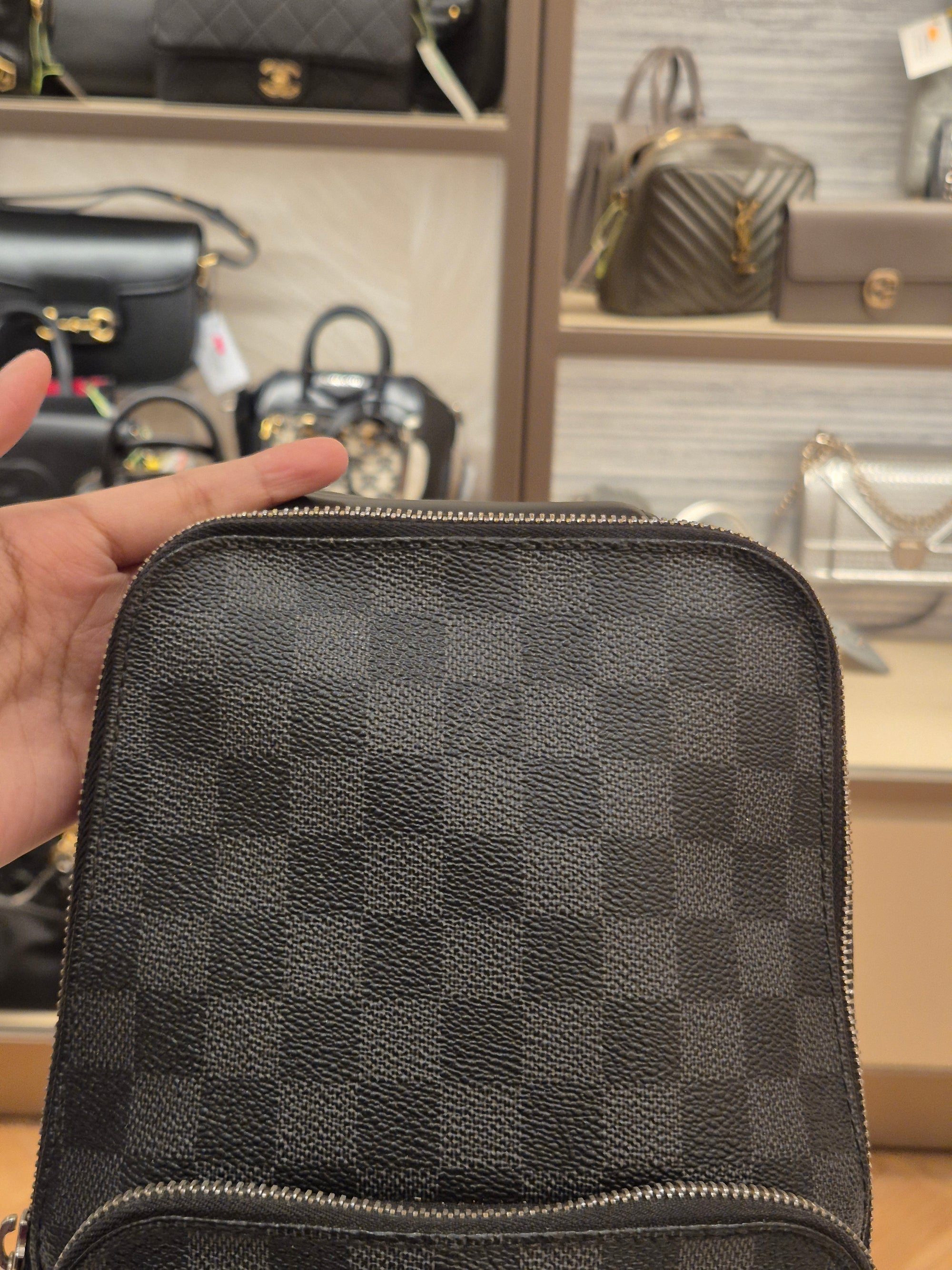 Louis Vuitton Avenue Damier Graphite