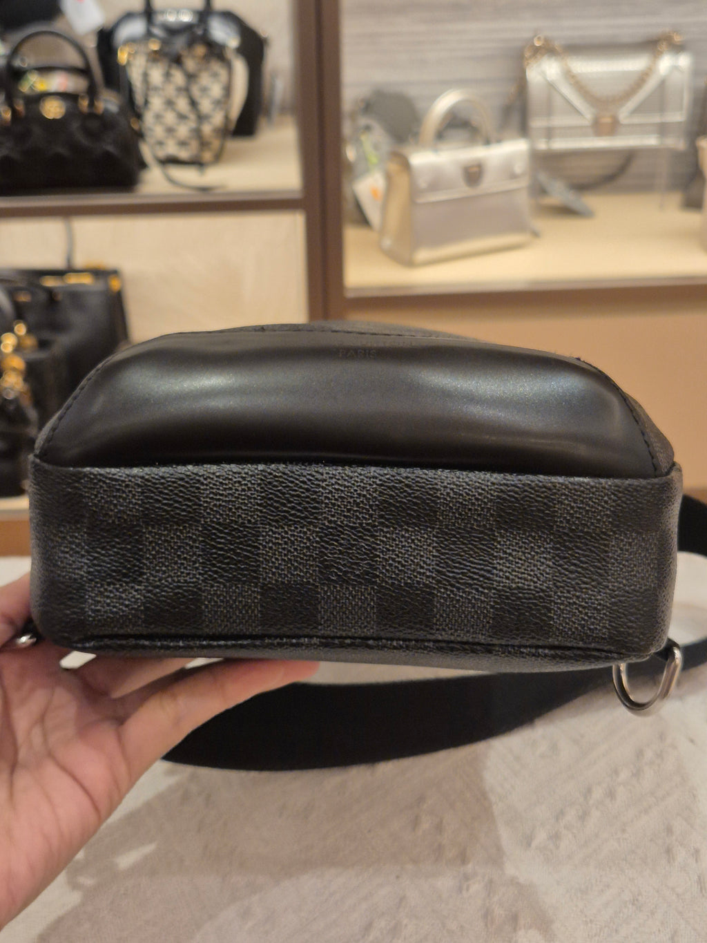 Louis Vuitton Avenue Damier Graphite
