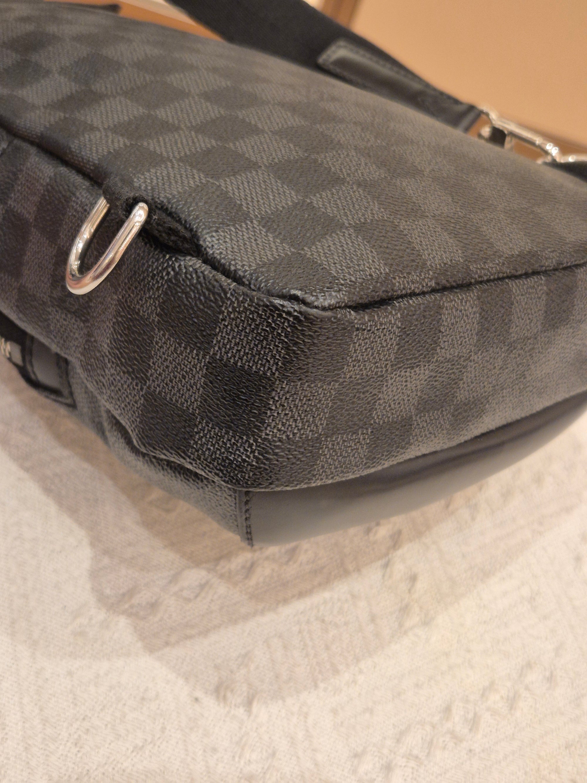 Louis Vuitton Avenue Damier Graphite