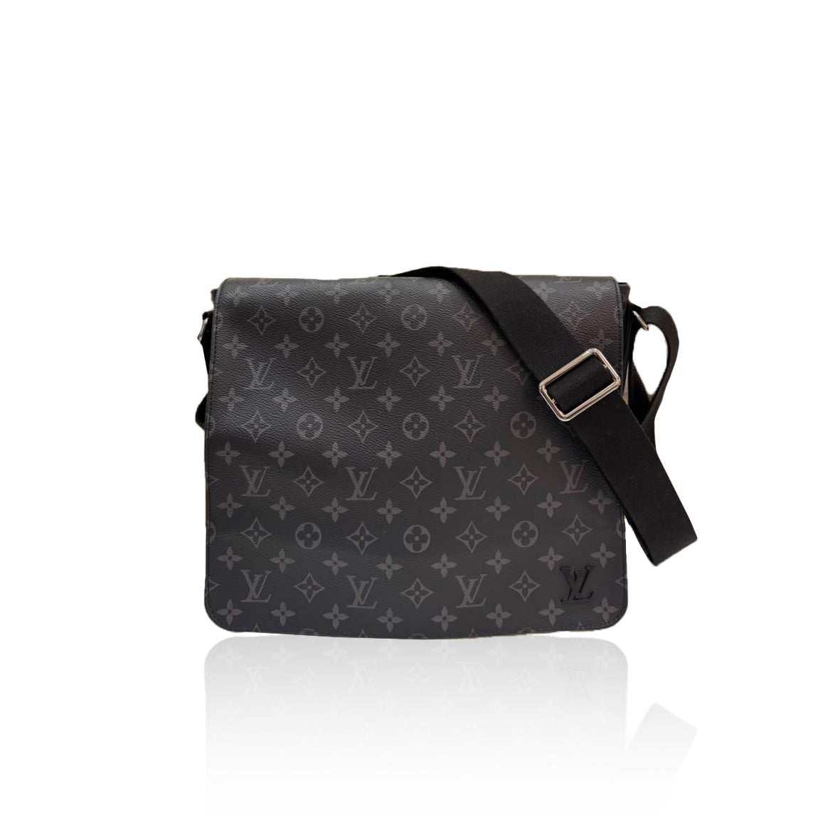 Louis Vuitton Mesenger Monogram Eclipse